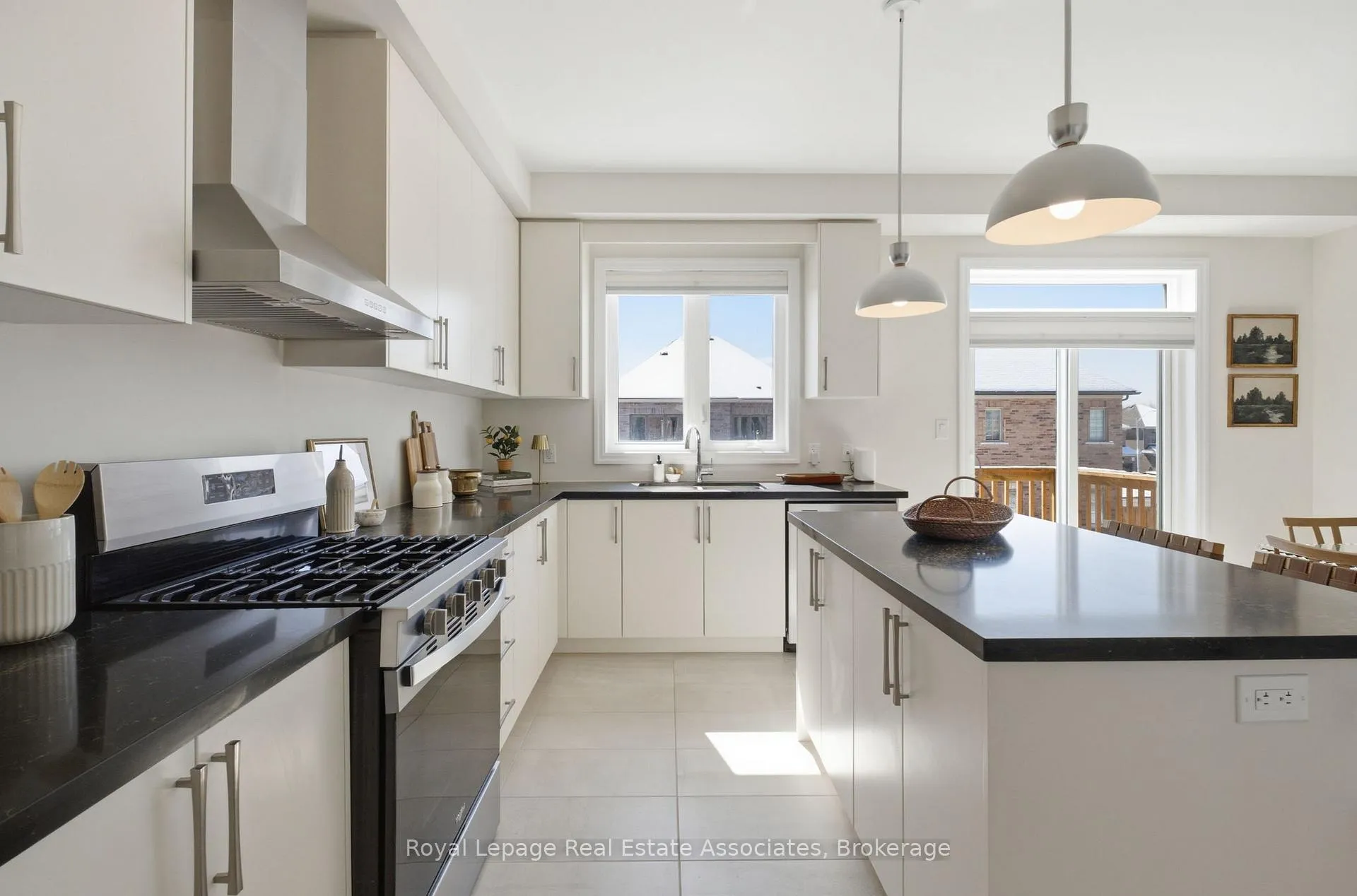 Photo 6 of 103 Northrop Avenue, Clarington, Newcastle — HOMEH