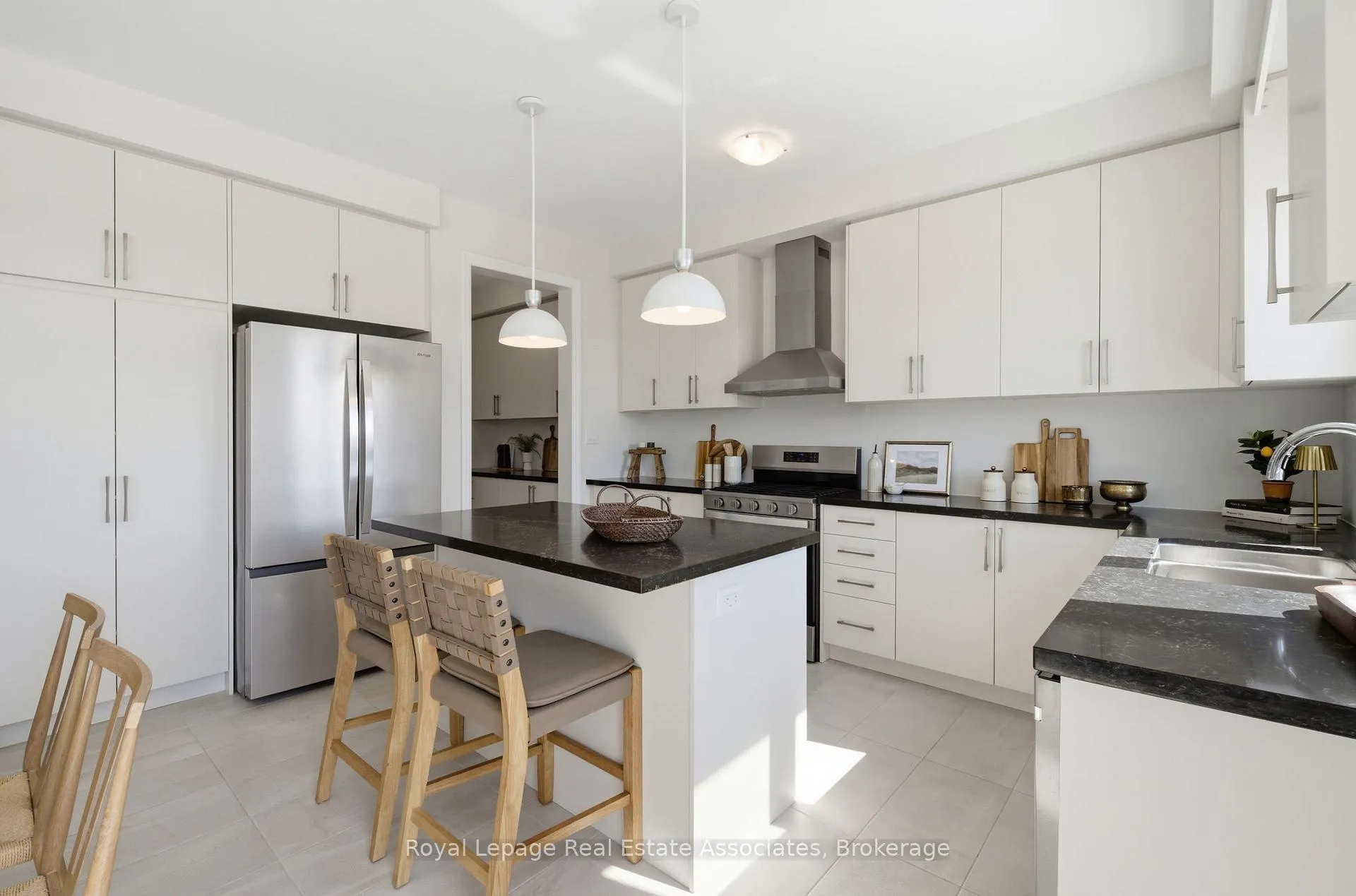 Photo 7 of 103 Northrop Avenue, Clarington, Newcastle — HOMEH