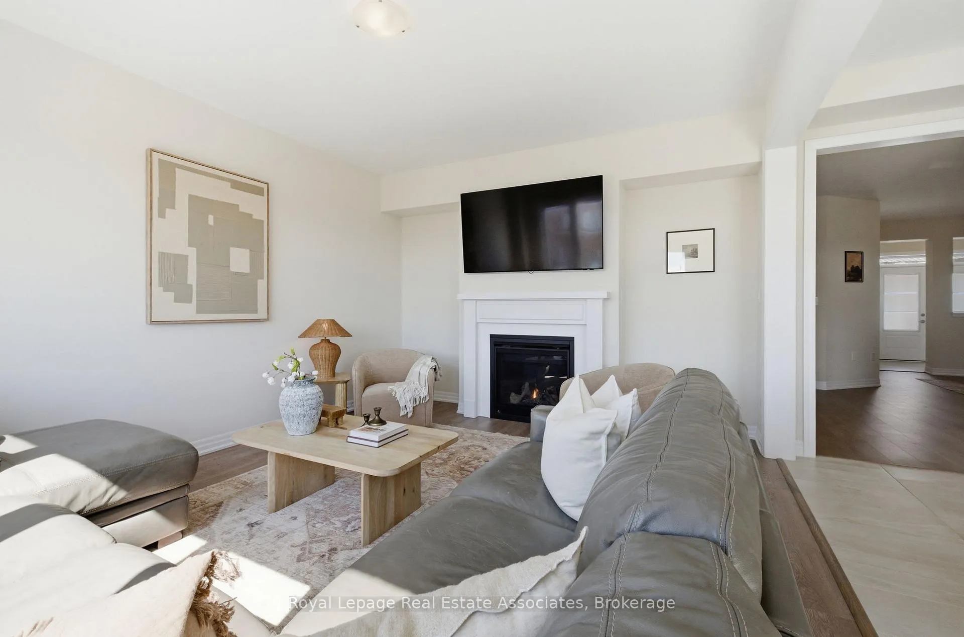 Photo 13 of 103 Northrop Avenue, Clarington, Newcastle — HOMEH