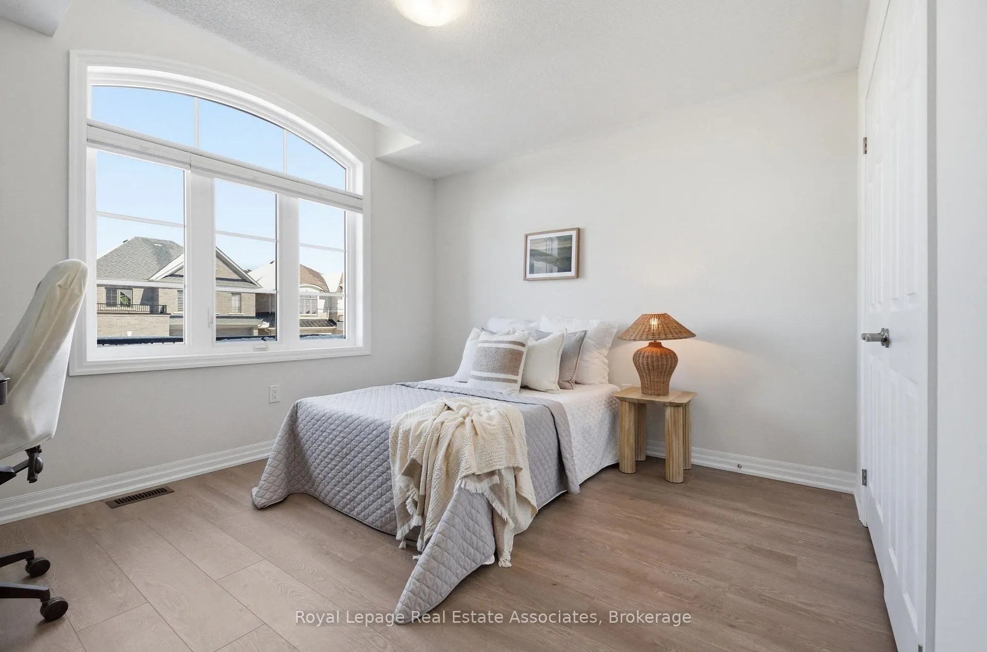 Photo 29 of 103 Northrop Avenue, Clarington, Newcastle — HOMEH