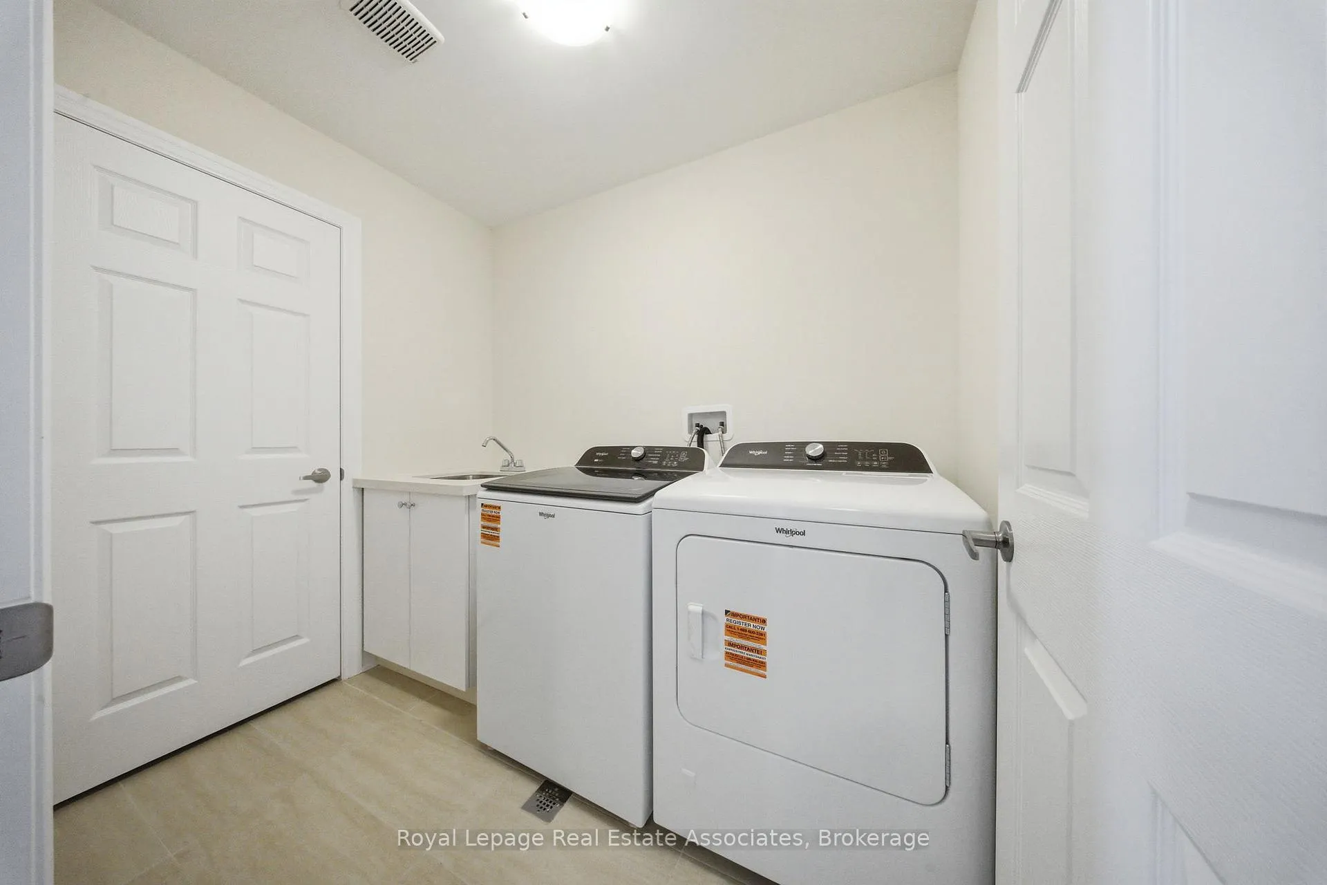 Photo 34 of 103 Northrop Avenue, Clarington, Newcastle — HOMEH