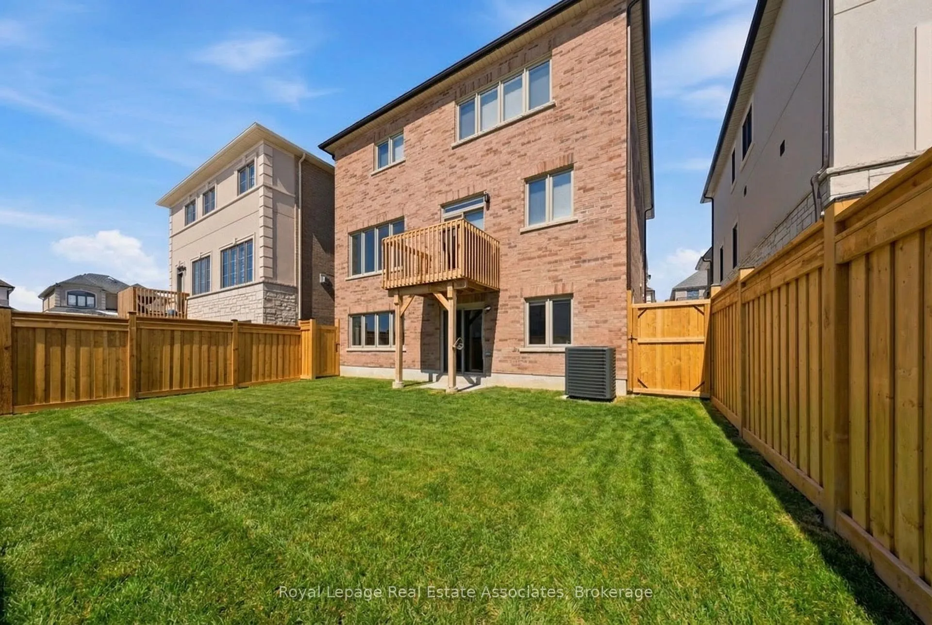 Photo 40 of 103 Northrop Avenue, Clarington, Newcastle — HOMEH