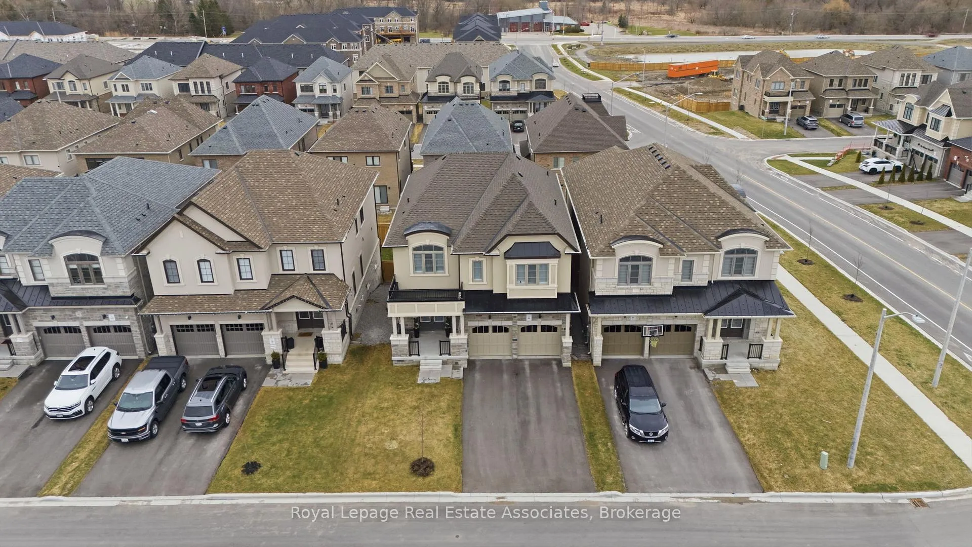 Photo 43 of 103 Northrop Avenue, Clarington, Newcastle — HOMEH