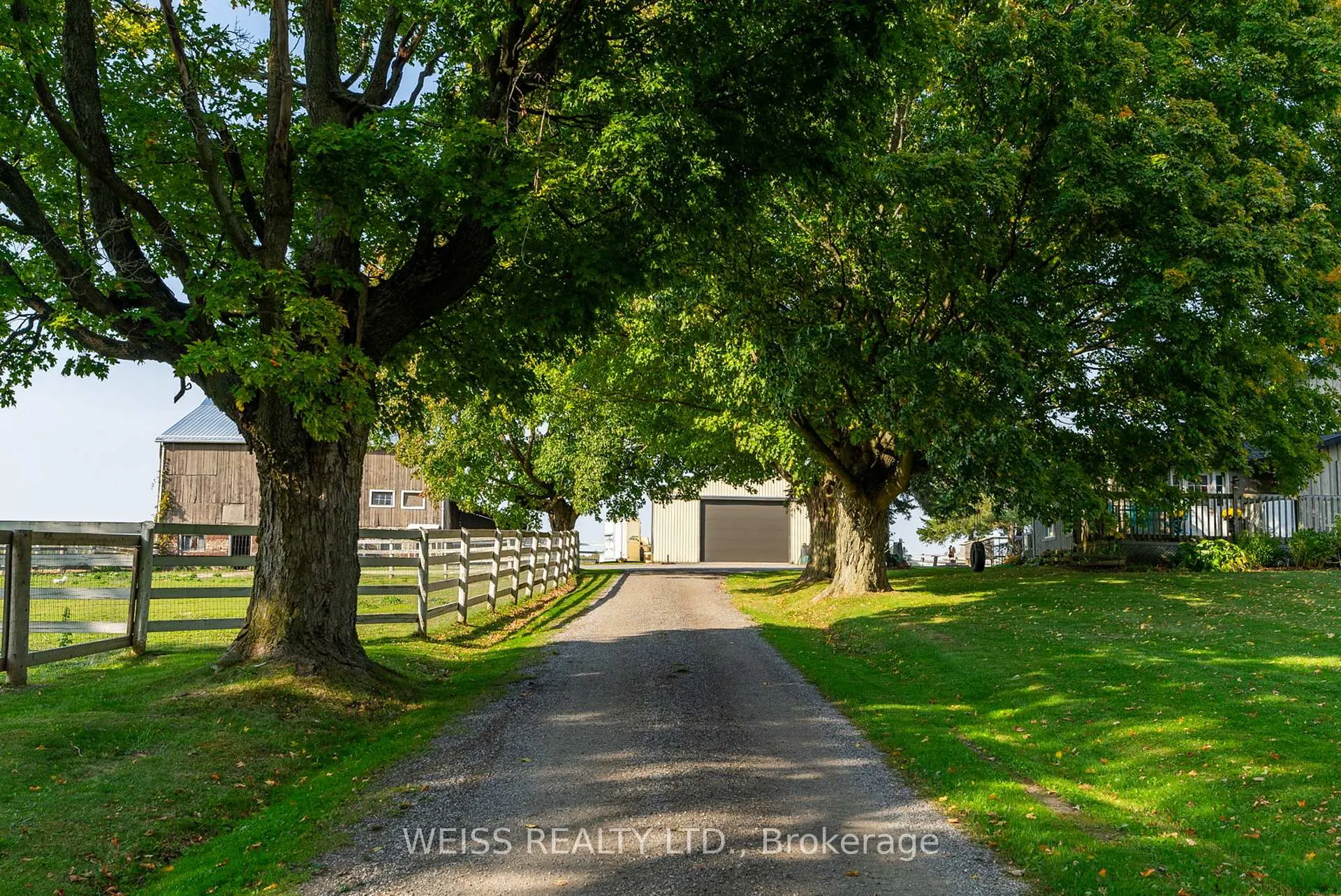 Front of 772 Townline Road W