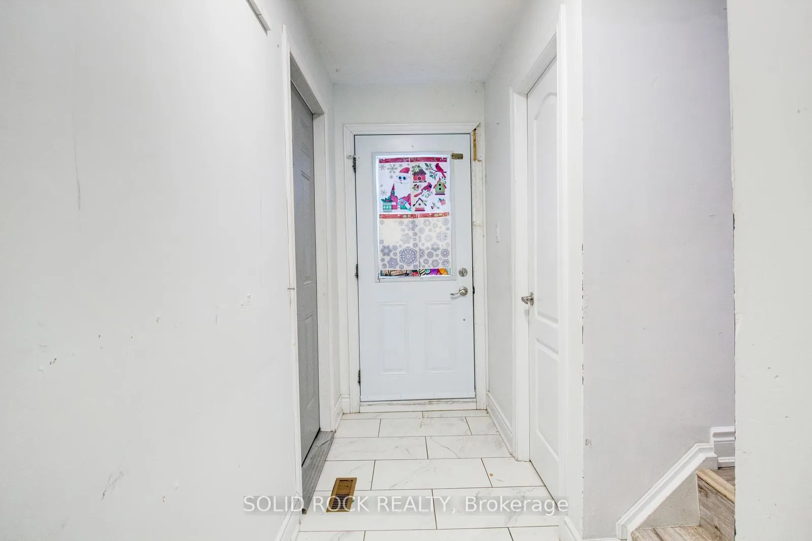 Photo 5 of Unit 143, 100 Quigley Road, Hamilton, Vincent — HOMEH