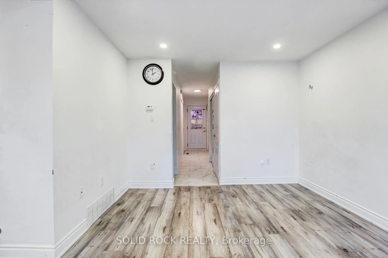Photo 7 of Unit 143, 100 Quigley Road, Hamilton, Vincent — HOMEH