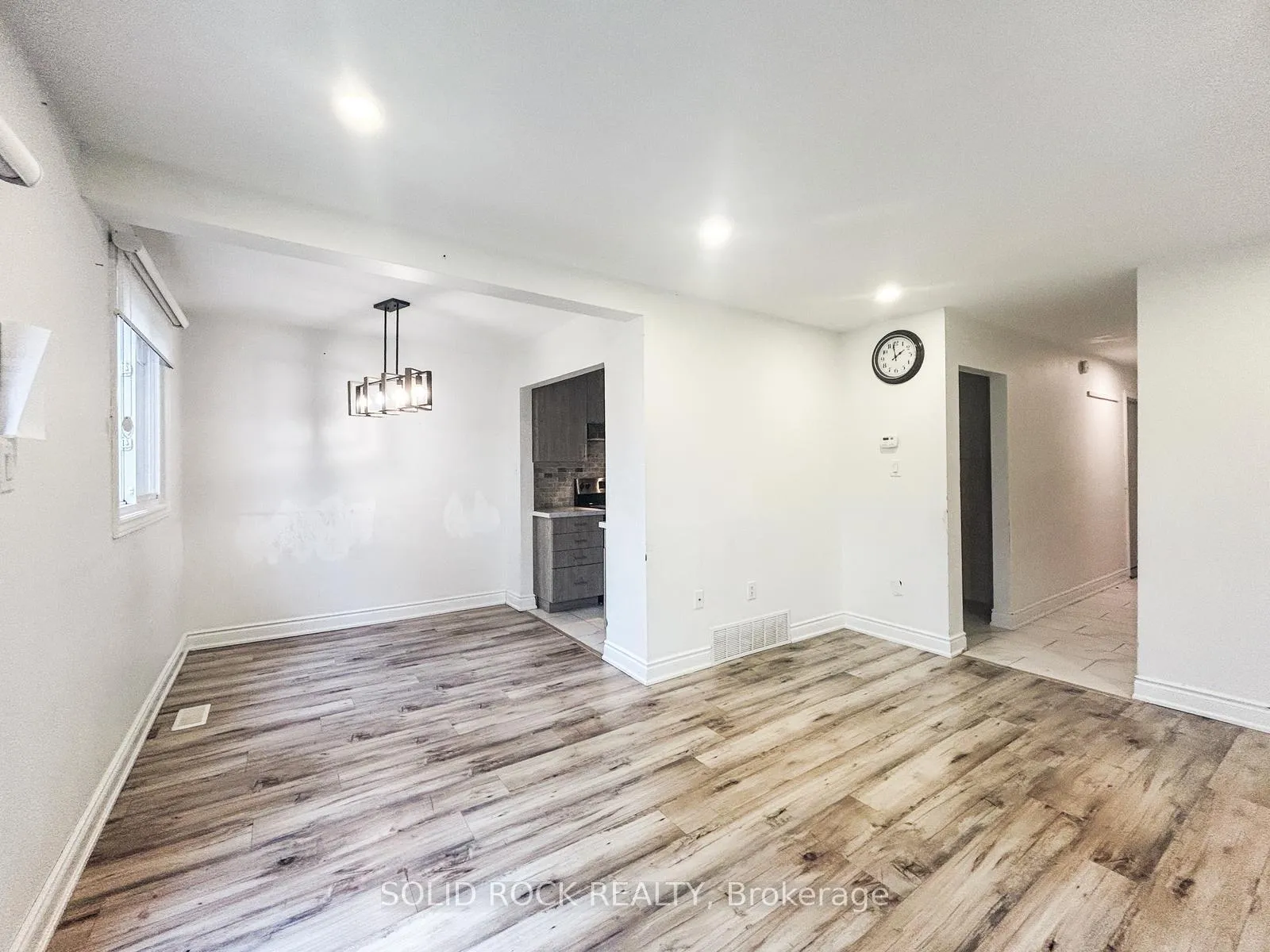 Photo 11 of Unit 143, 100 Quigley Road, Hamilton, Vincent — HOMEH