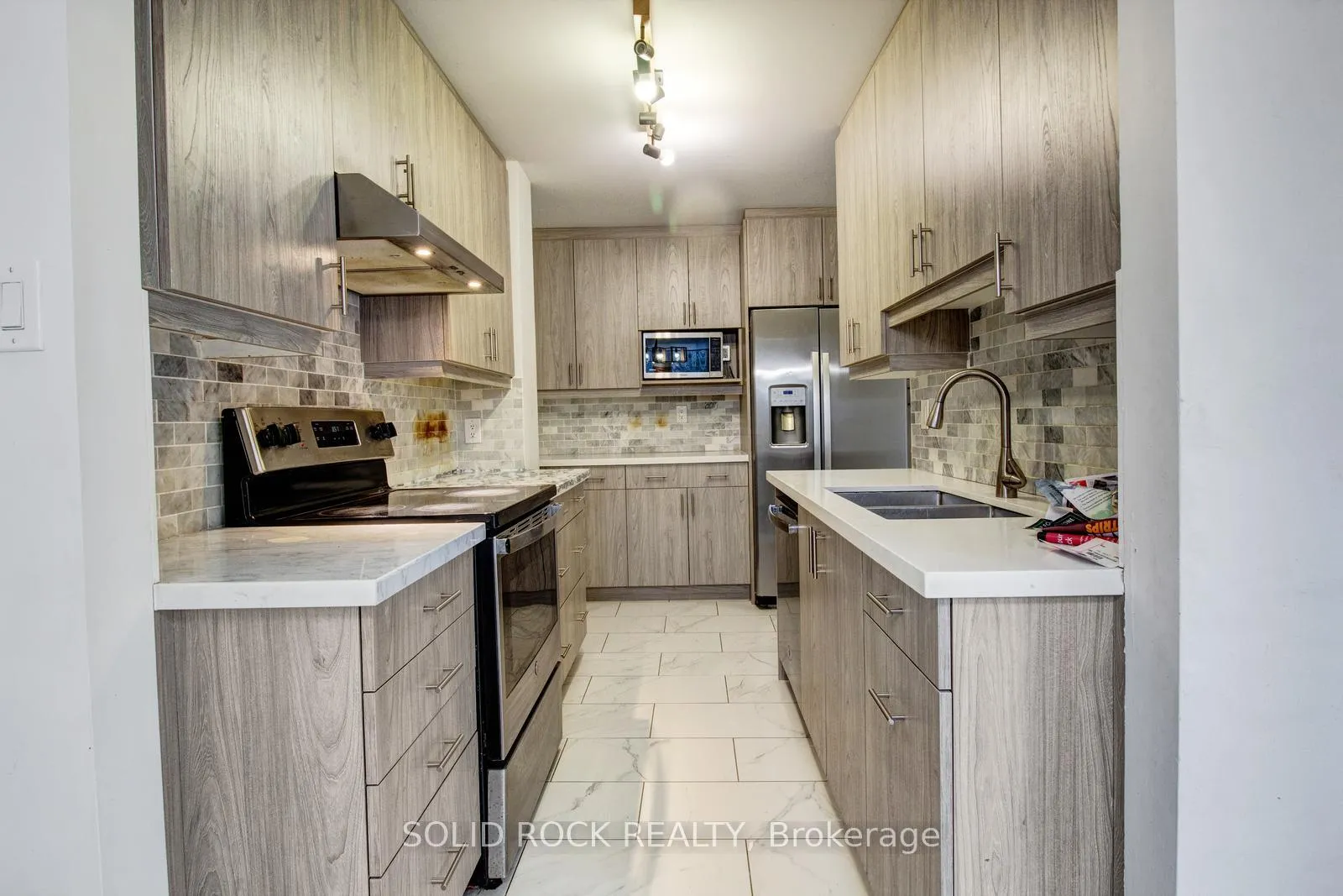 Photo 13 of Unit 143, 100 Quigley Road, Hamilton, Vincent — HOMEH