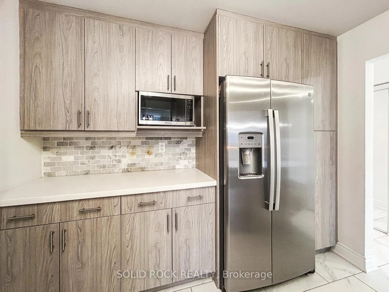 Photo 15 of Unit 143, 100 Quigley Road, Hamilton, Vincent — HOMEH