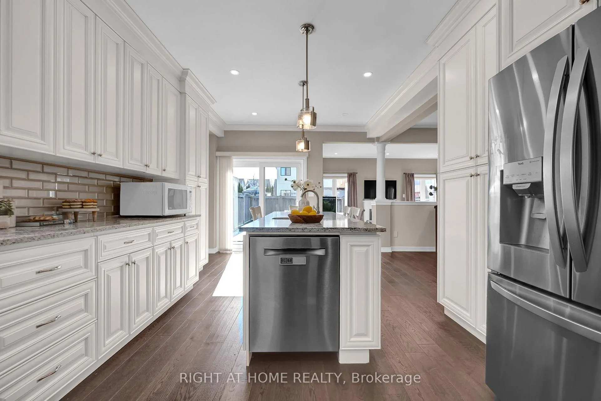 Photo 7 of 119 Mildenhall Place, Whitby, Brooklin — HOMEH