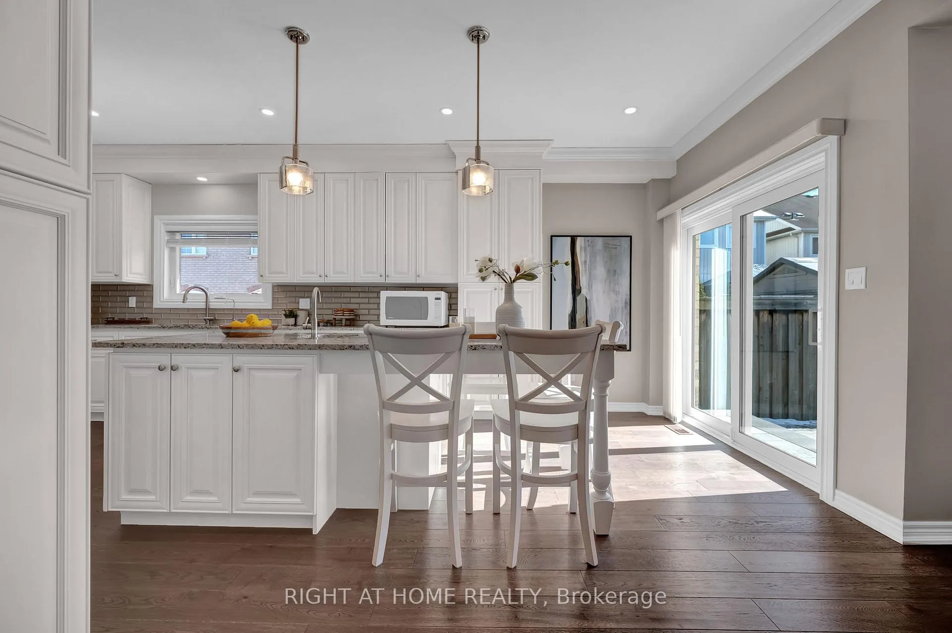 Photo 13 of 119 Mildenhall Place, Whitby, Brooklin — HOMEH