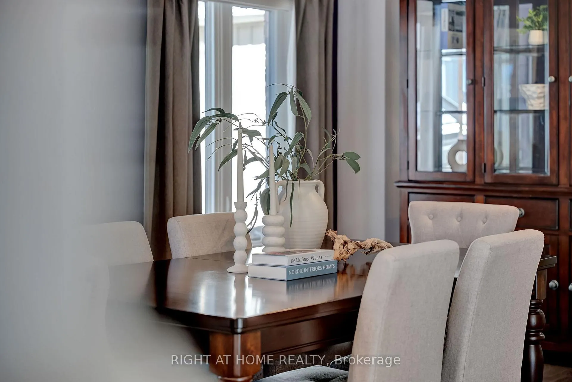 Photo 16 of 119 Mildenhall Place, Whitby, Brooklin — HOMEH