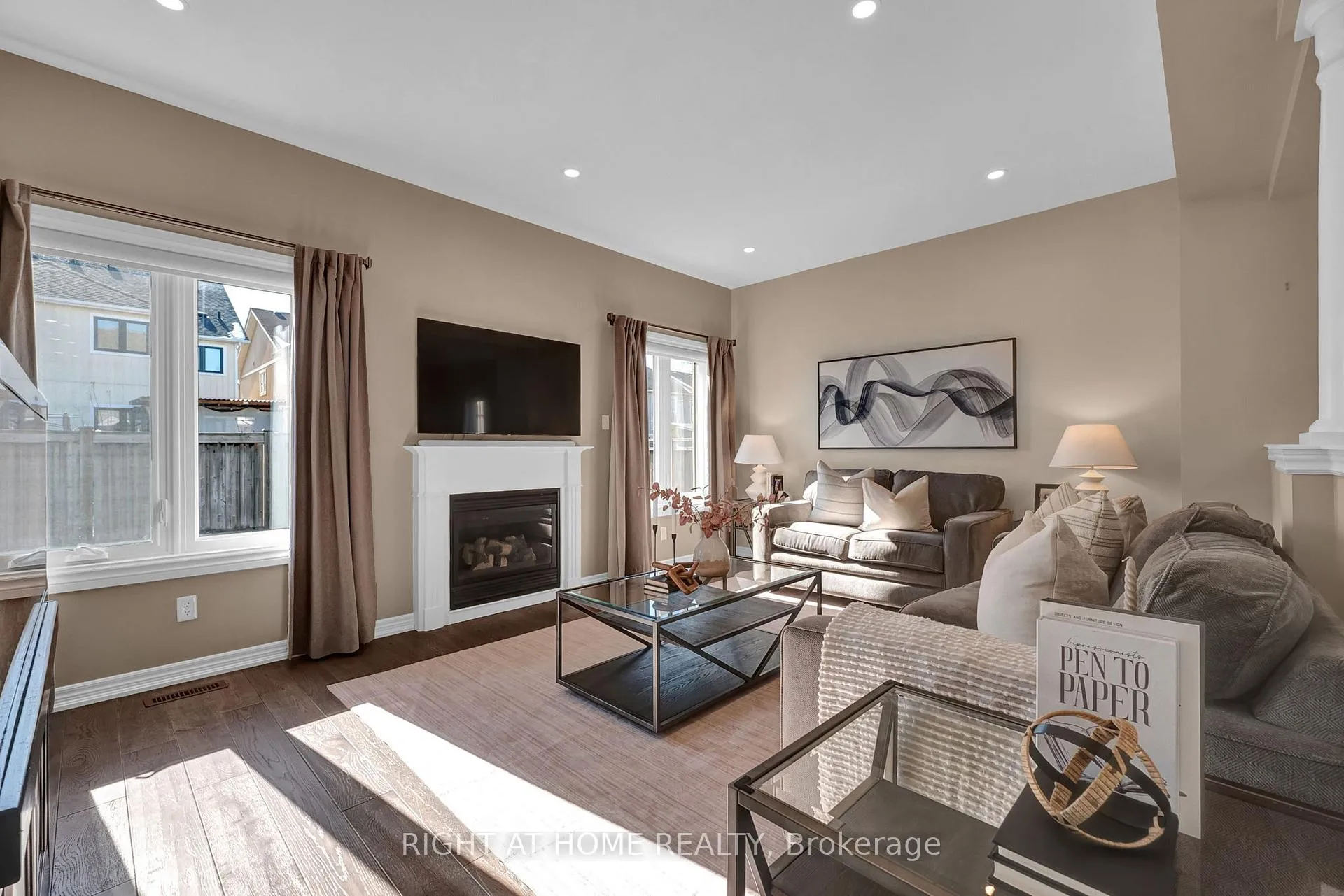 Photo 19 of 119 Mildenhall Place, Whitby, Brooklin — HOMEH