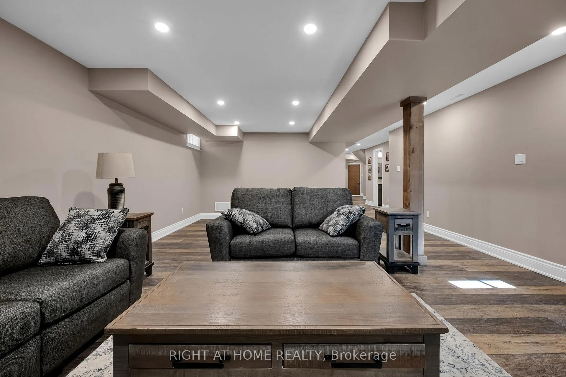 Photo 42 of 119 Mildenhall Place, Whitby, Brooklin — HOMEH