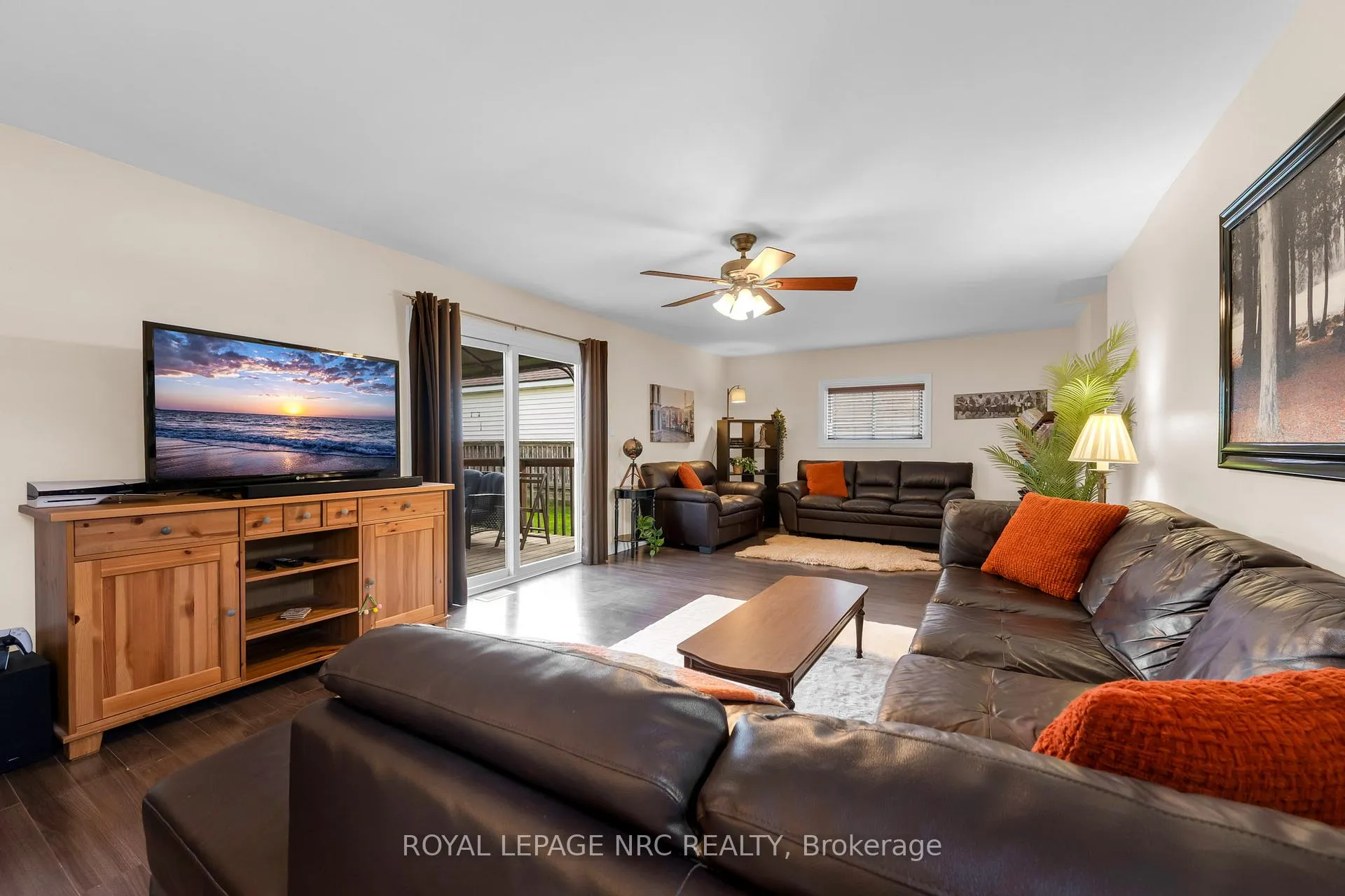 Photo 4 of 475 East 38th Street, Hamilton, Macassa — HOMEH