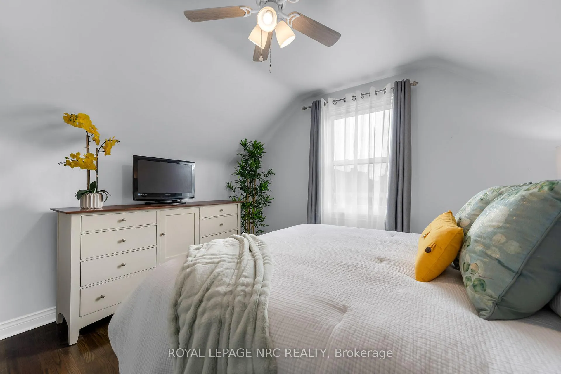 Photo 21 of 475 East 38th Street, Hamilton, Macassa — HOMEH