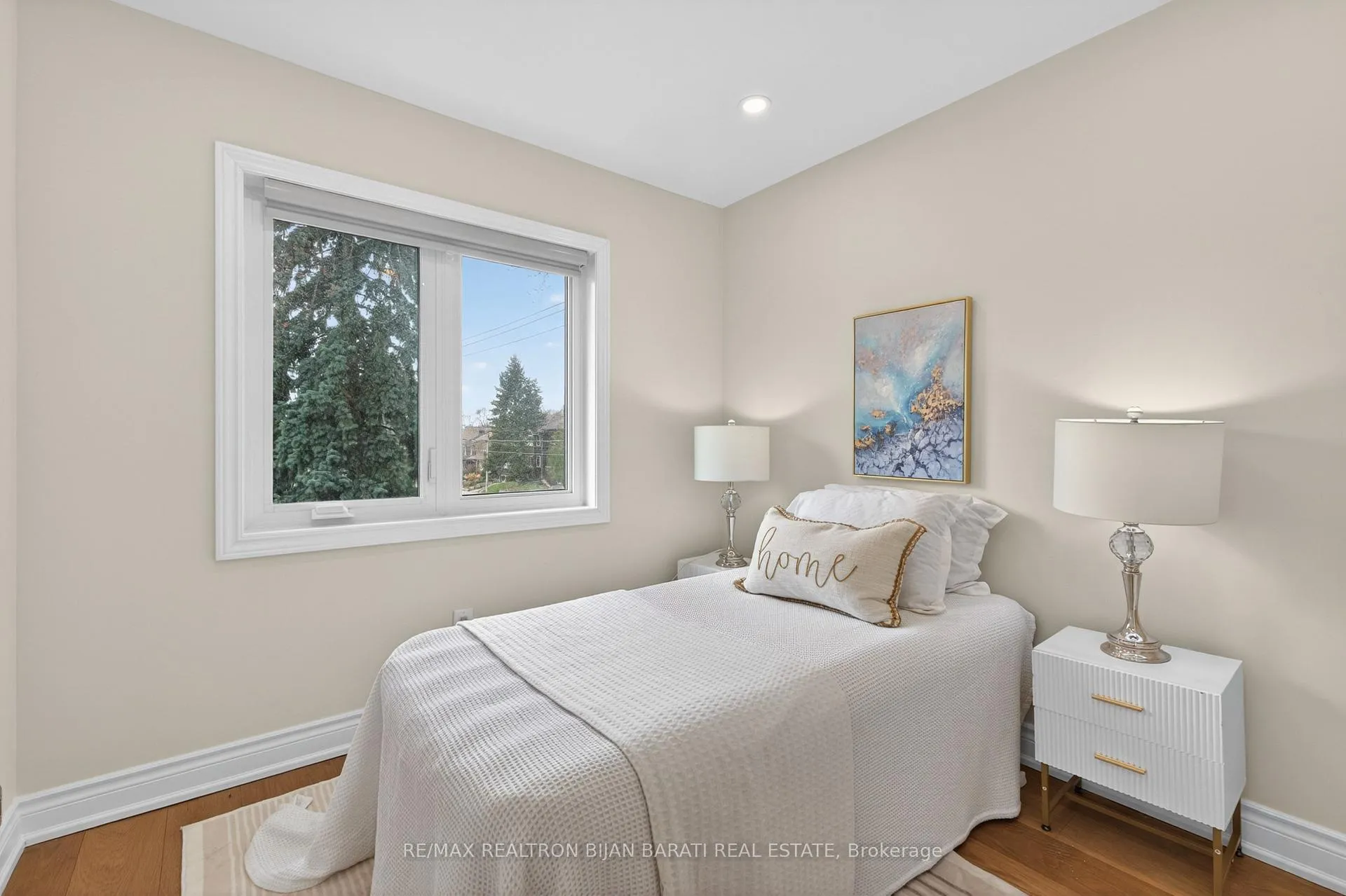 Photo 30 of 1 Wanless Crescent, Toronto, Lawrence Park South — HOMEH