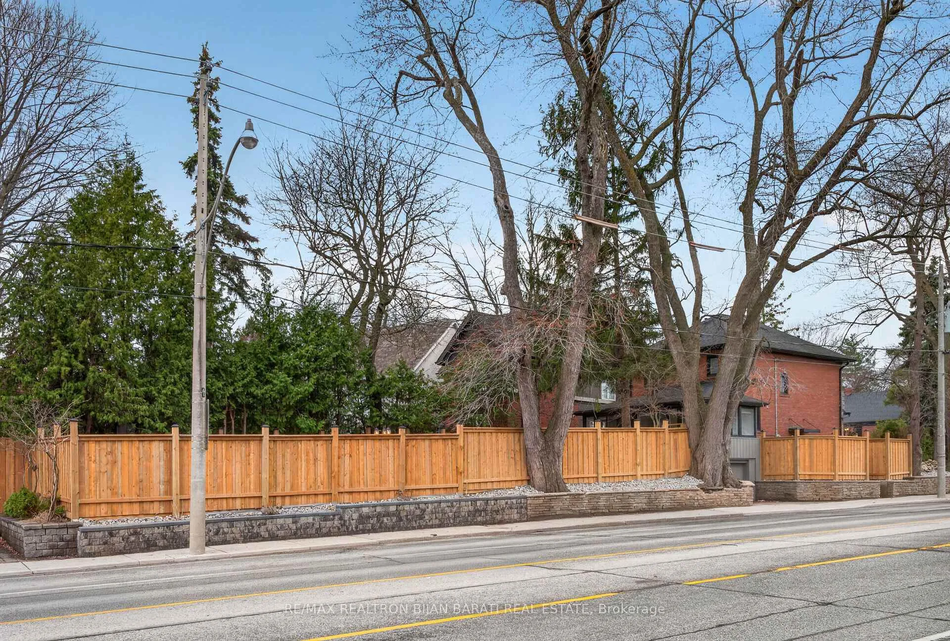 Photo 46 of 1 Wanless Crescent, Toronto, Lawrence Park South — HOMEH