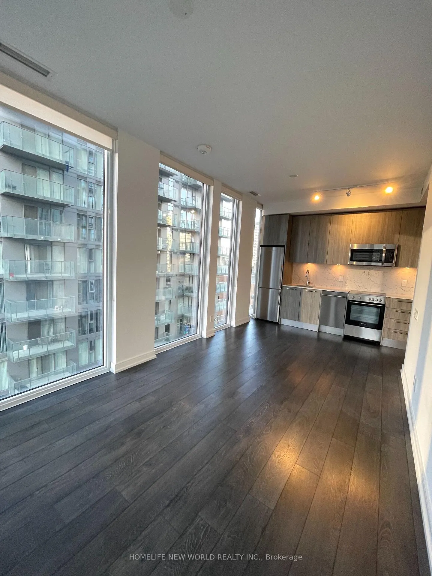 Photo 3 of Unit 1207, 28 Wellesley Street E, Toronto, Church-Yonge Corridor — HOMEH