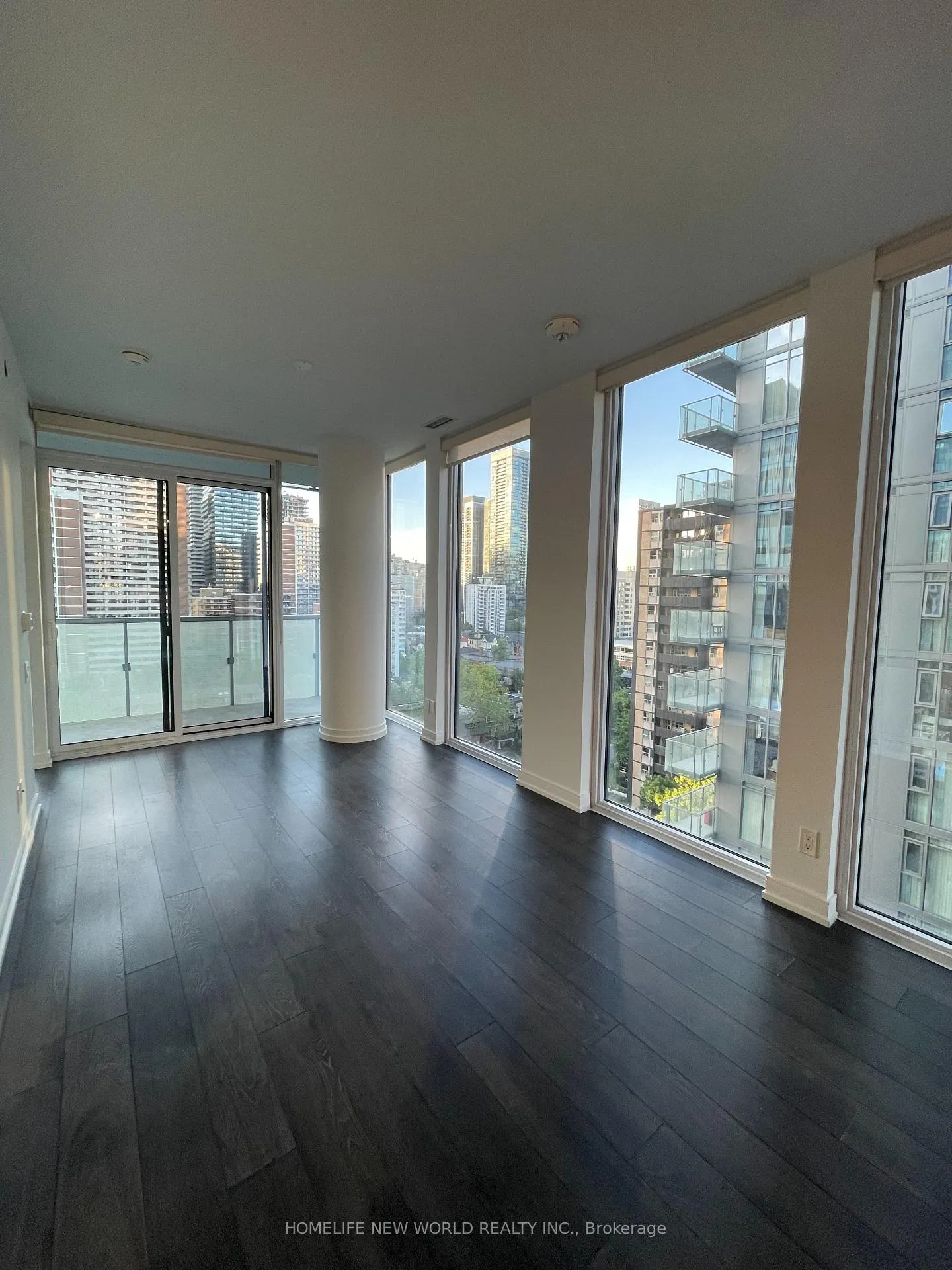 Photo 5 of Unit 1207, 28 Wellesley Street E, Toronto, Church-Yonge Corridor — HOMEH