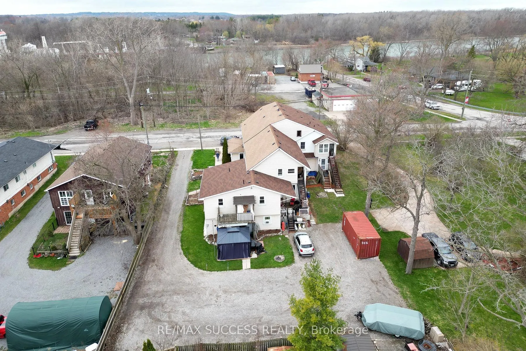 Photo 4 of 22 & 24 River Street, Thorold, Port Robinson — HOMEH