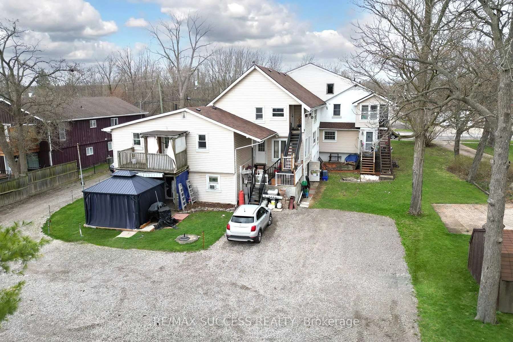 Photo 5 of 22 & 24 River Street, Thorold, Port Robinson — HOMEH