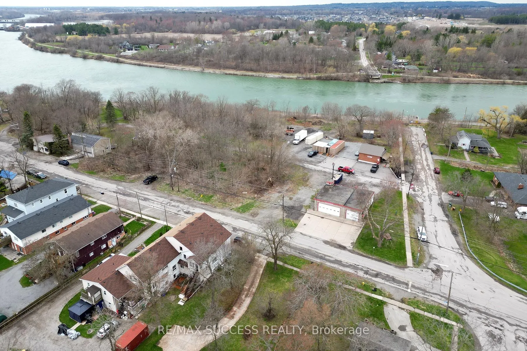 Photo 7 of 22 & 24 River Street, Thorold, Port Robinson — HOMEH