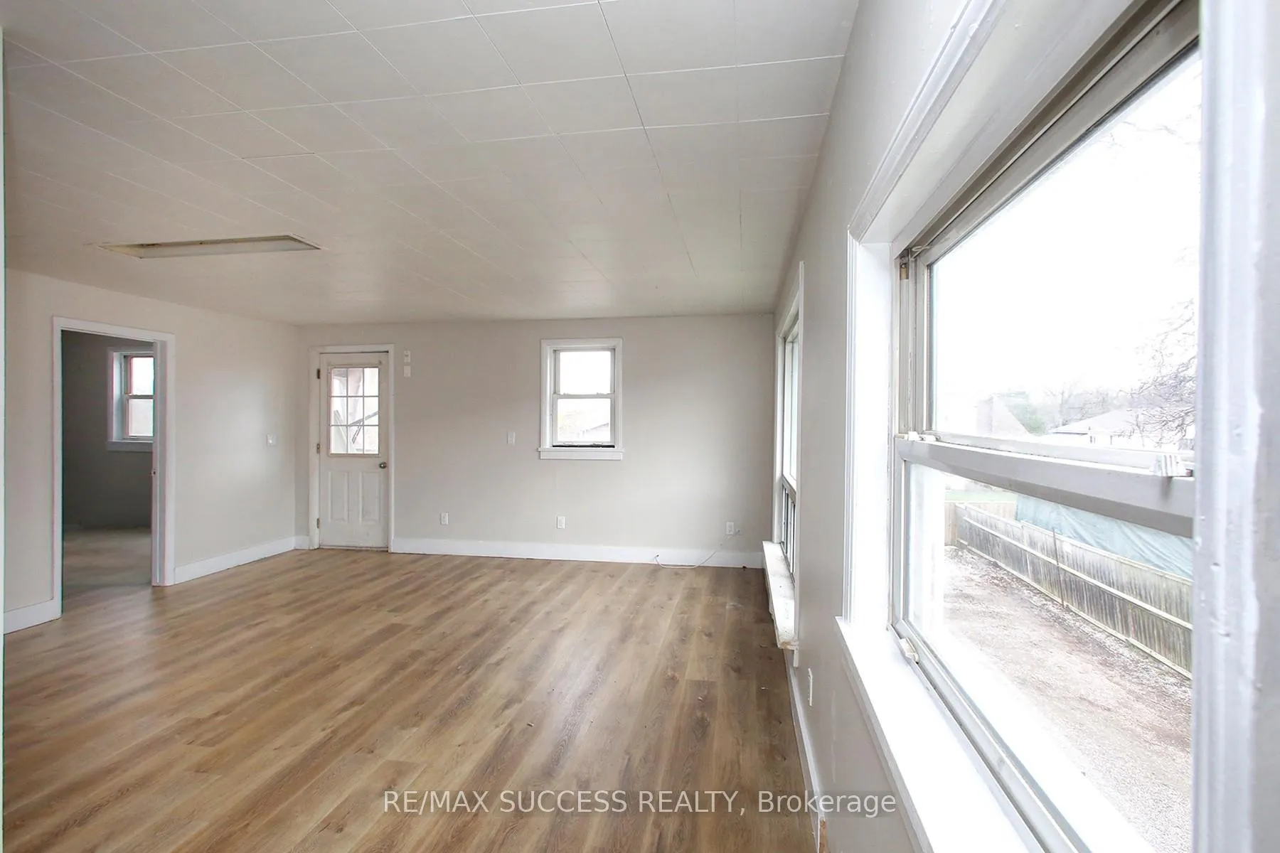 Photo 10 of 22 & 24 River Street, Thorold, Port Robinson — HOMEH