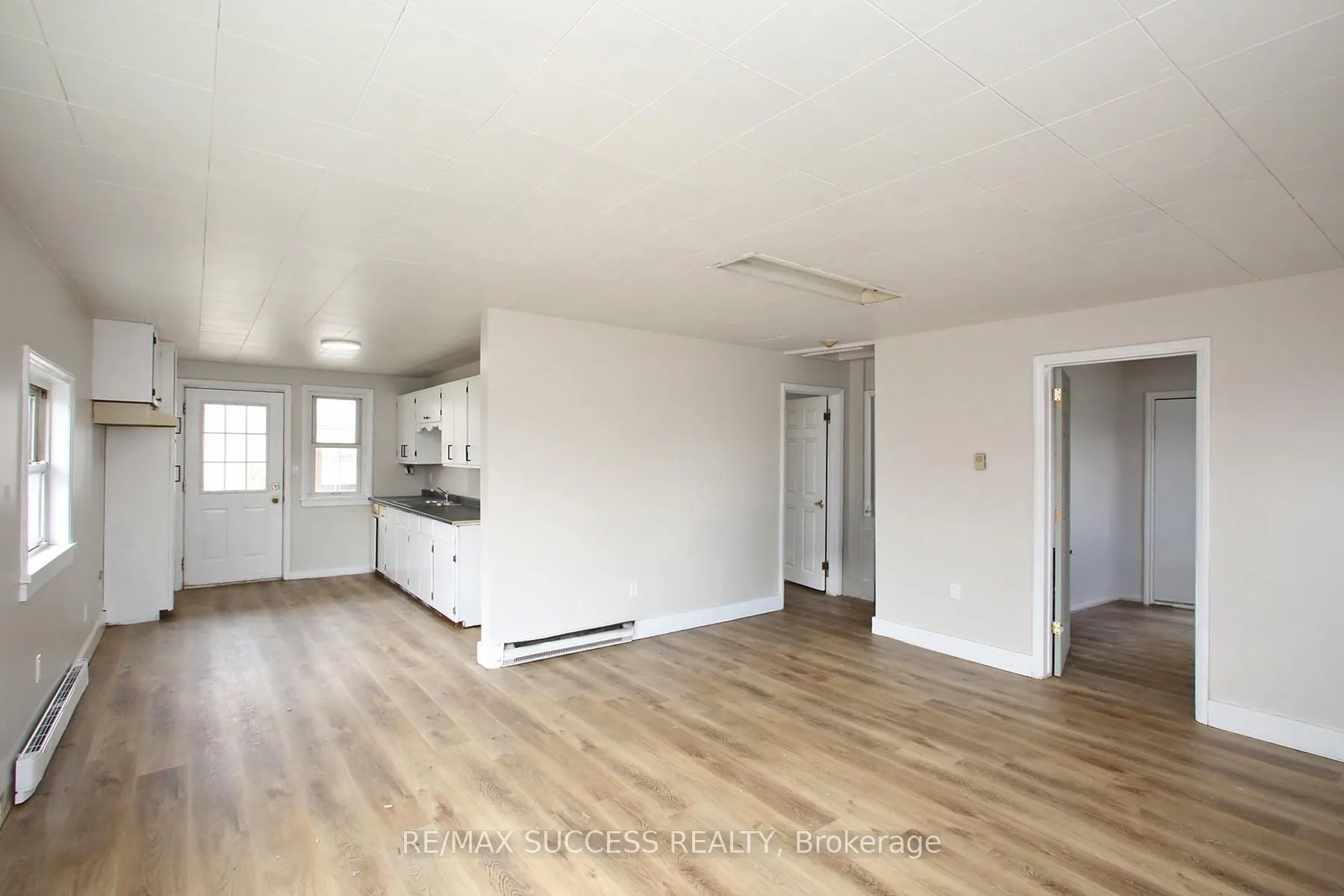 Photo 11 of 22 & 24 River Street, Thorold, Port Robinson — HOMEH