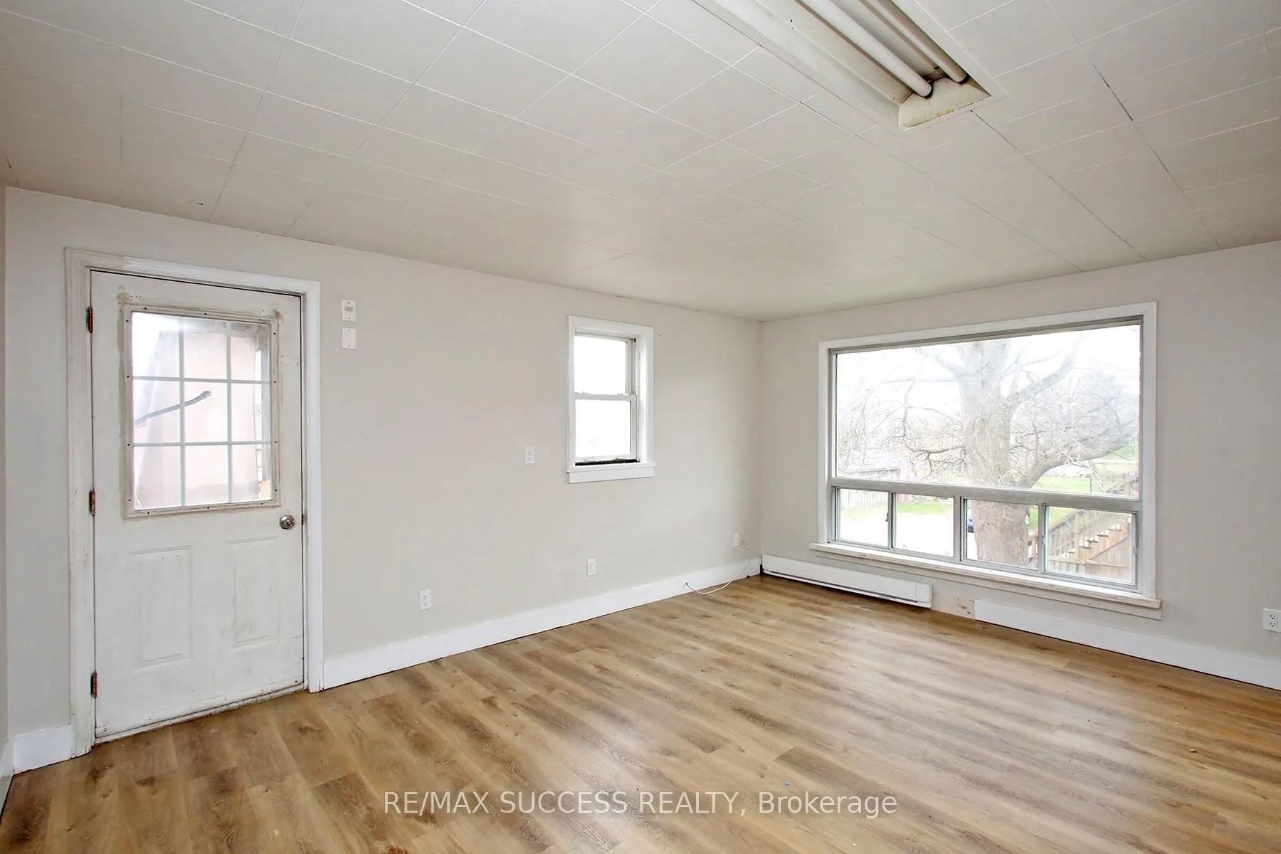 Photo 12 of 22 & 24 River Street, Thorold, Port Robinson — HOMEH