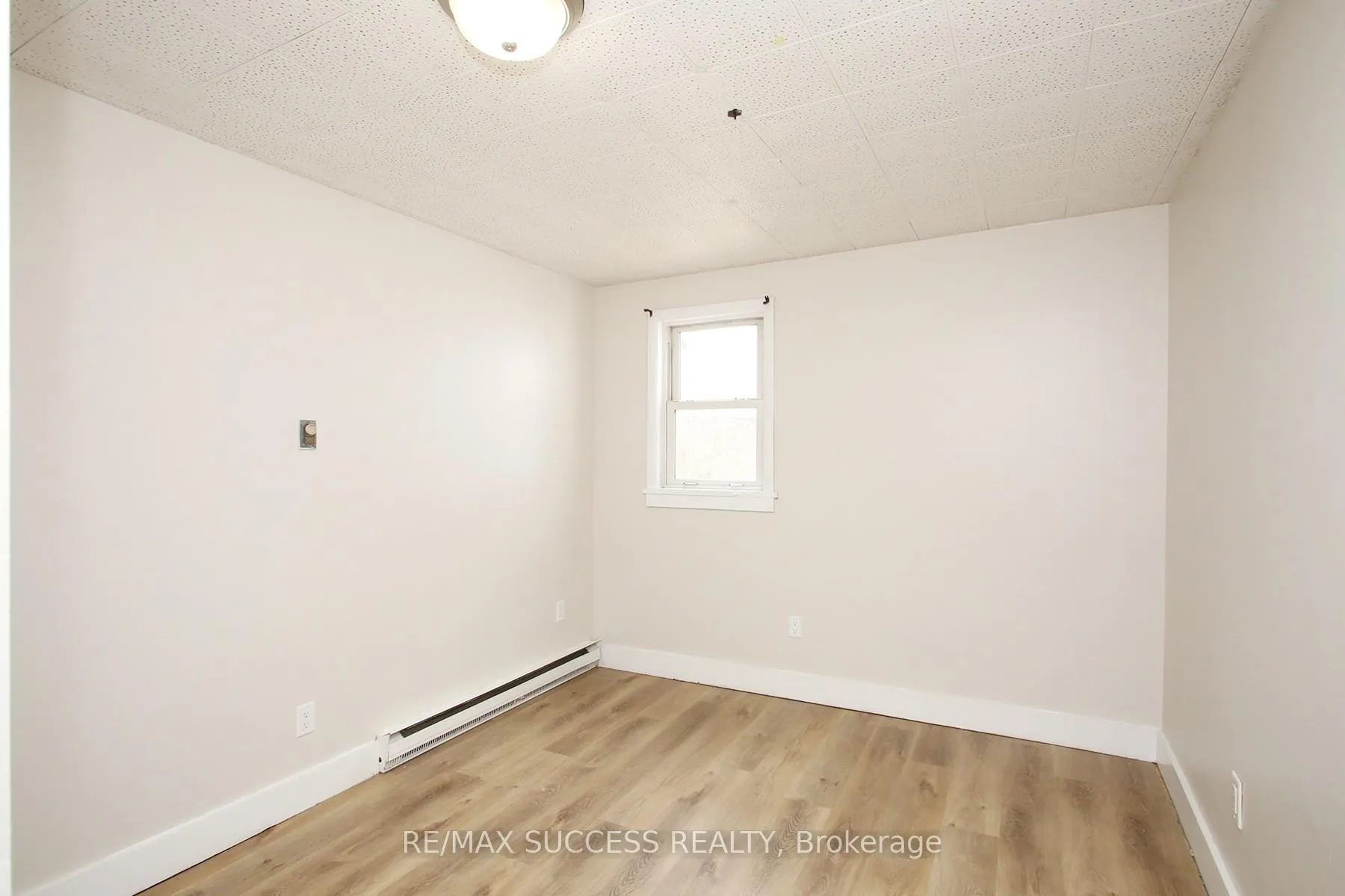 Photo 15 of 22 & 24 River Street, Thorold, Port Robinson — HOMEH