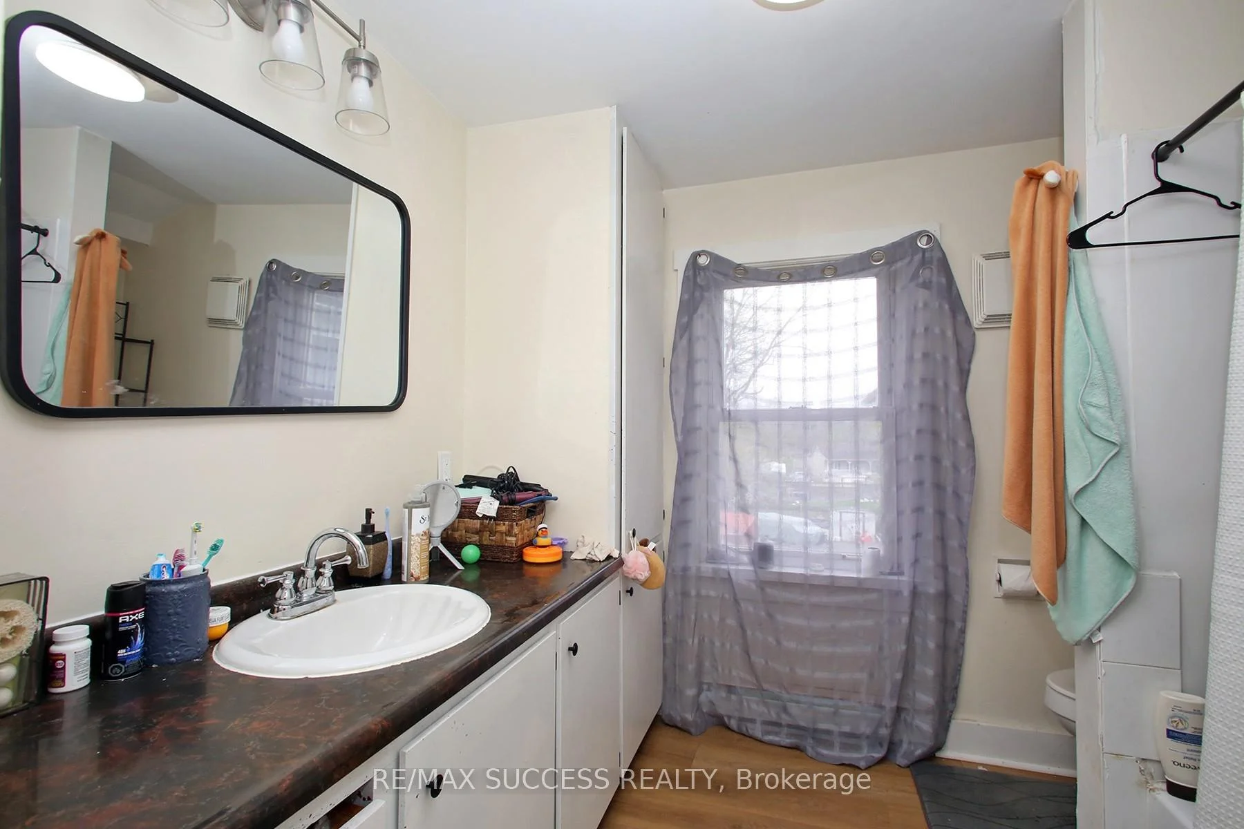 Photo 30 of 22 & 24 River Street, Thorold, Port Robinson — HOMEH
