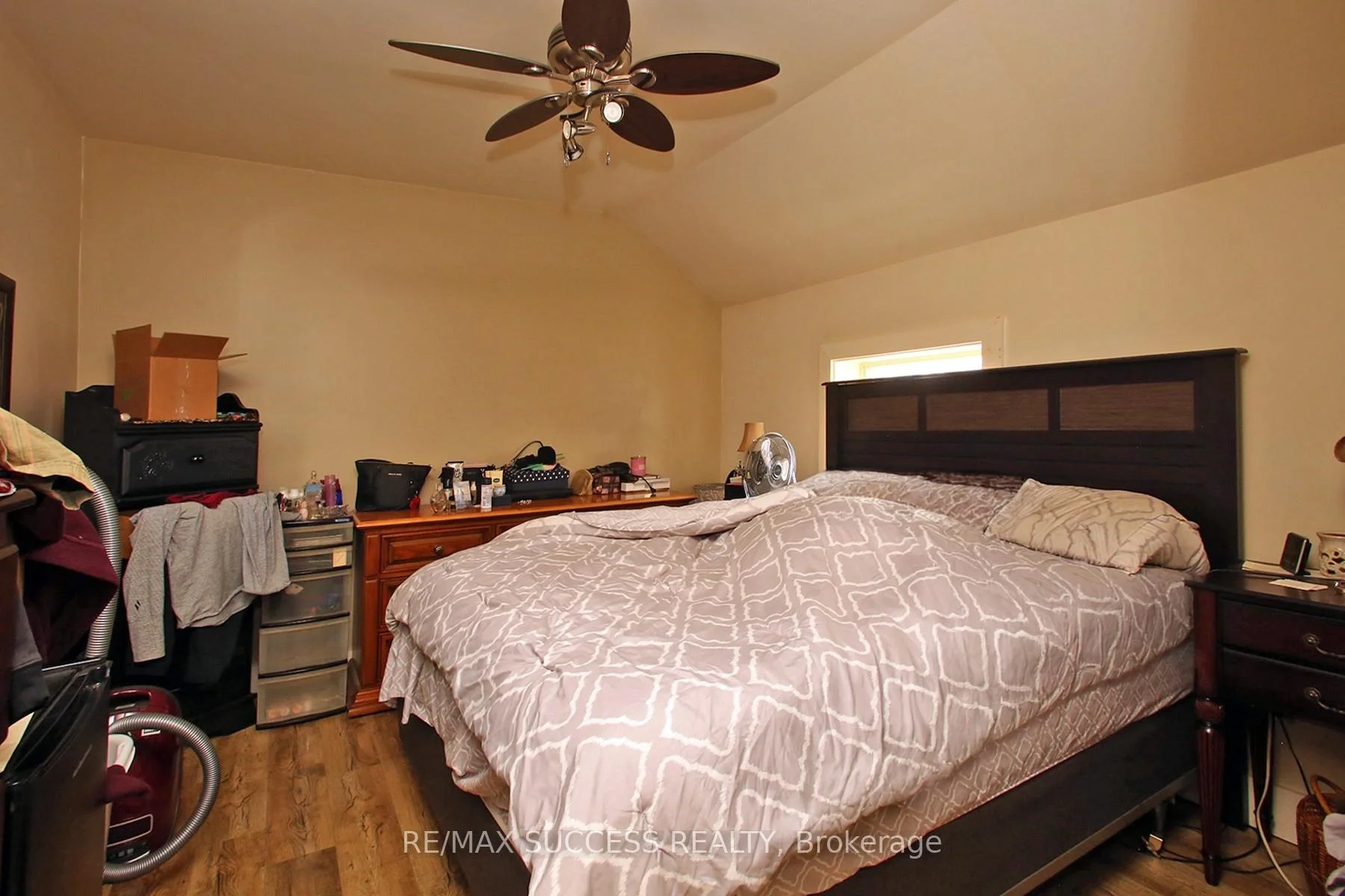 Photo 32 of 22 & 24 River Street, Thorold, Port Robinson — HOMEH