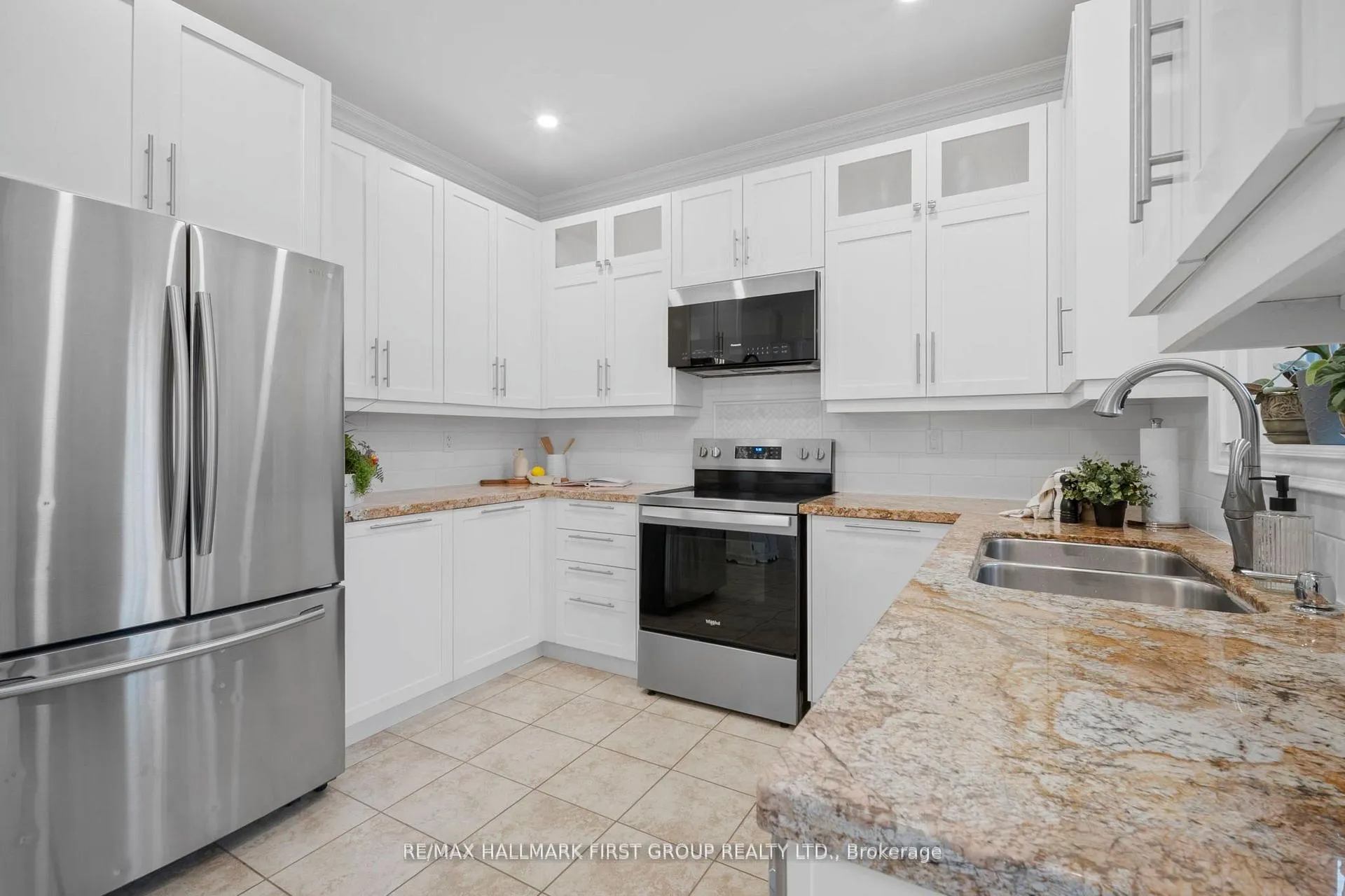 Photo 15 of 544 George Reynolds Drive, Clarington, Courtice — HOMEH