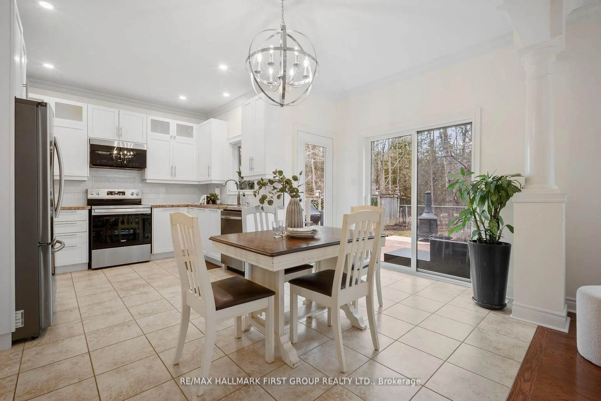Photo 17 of 544 George Reynolds Drive, Clarington, Courtice — HOMEH