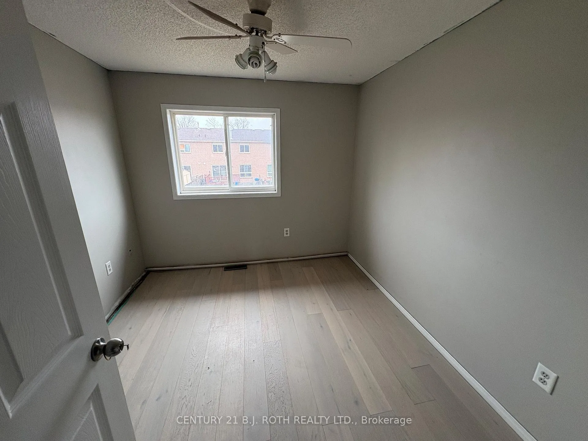 Photo 6 of 199 Tunbridge Road, Barrie, Georgian Drive — HOMEH