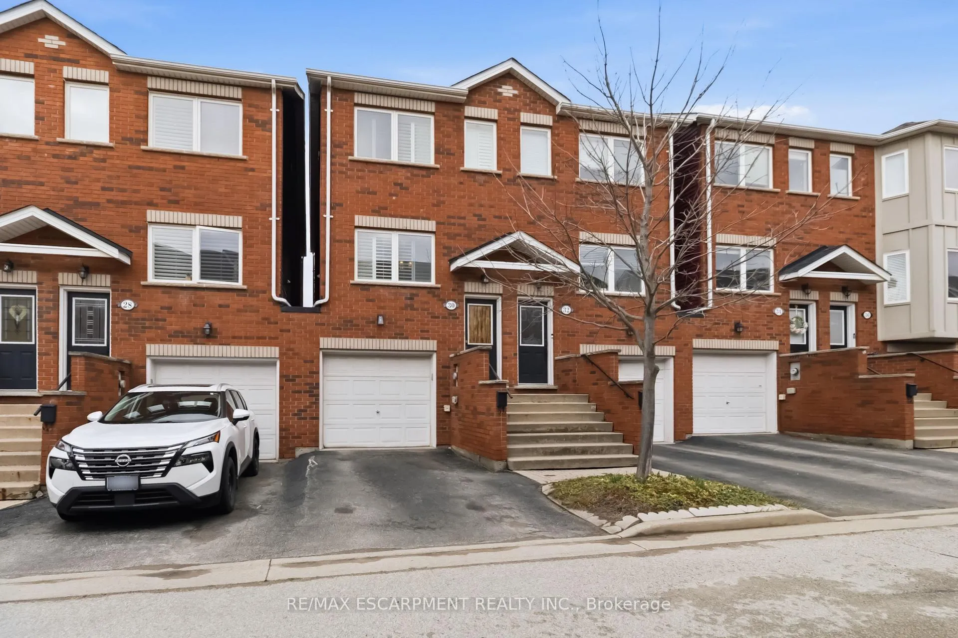 Photo 1 of Unit 30, 1751 Lampman Avenue, Burlington, Uptown — HOMEH