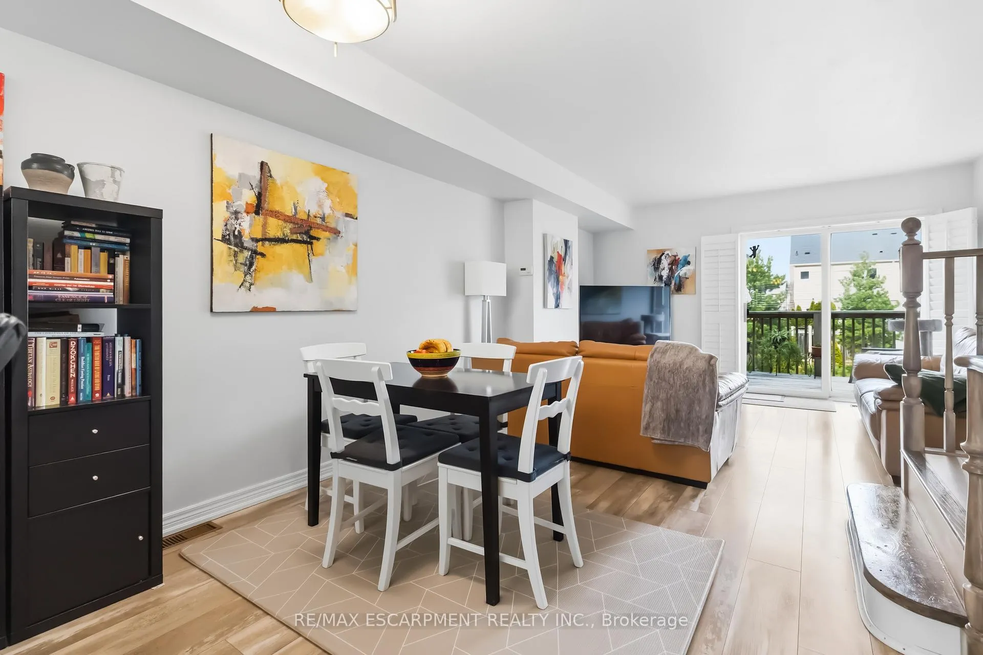 Photo 10 of Unit 30, 1751 Lampman Avenue, Burlington, Uptown — HOMEH