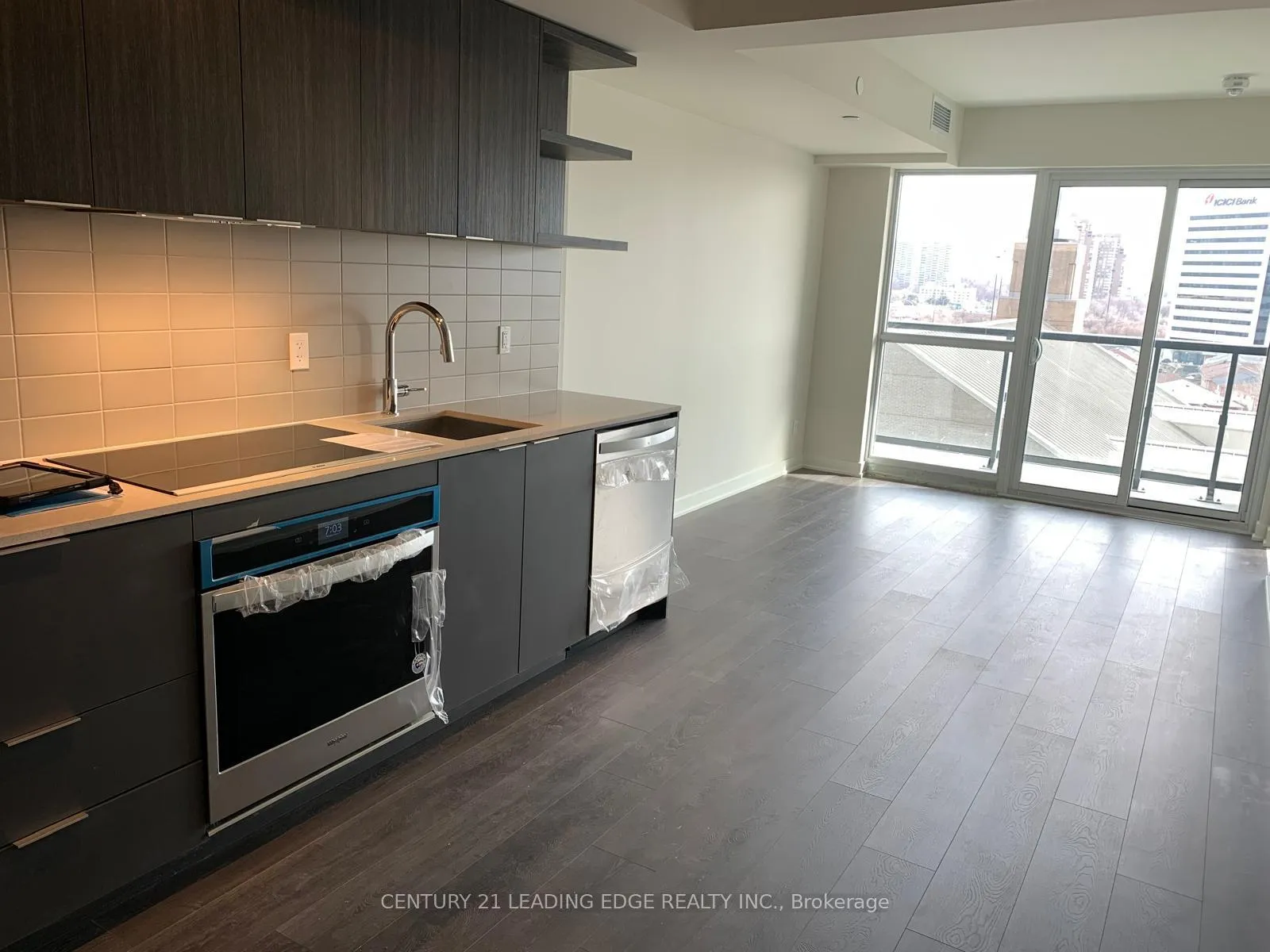 Photo 5 of Unit N806, 6 Sonic Way, Toronto, Flemingdon Park — HOMEH