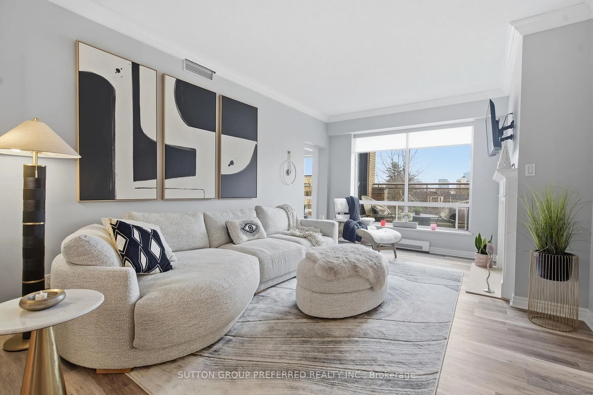 Photo 18 of Unit 310, 250 Sydenham Street, London, East B — HOMEH