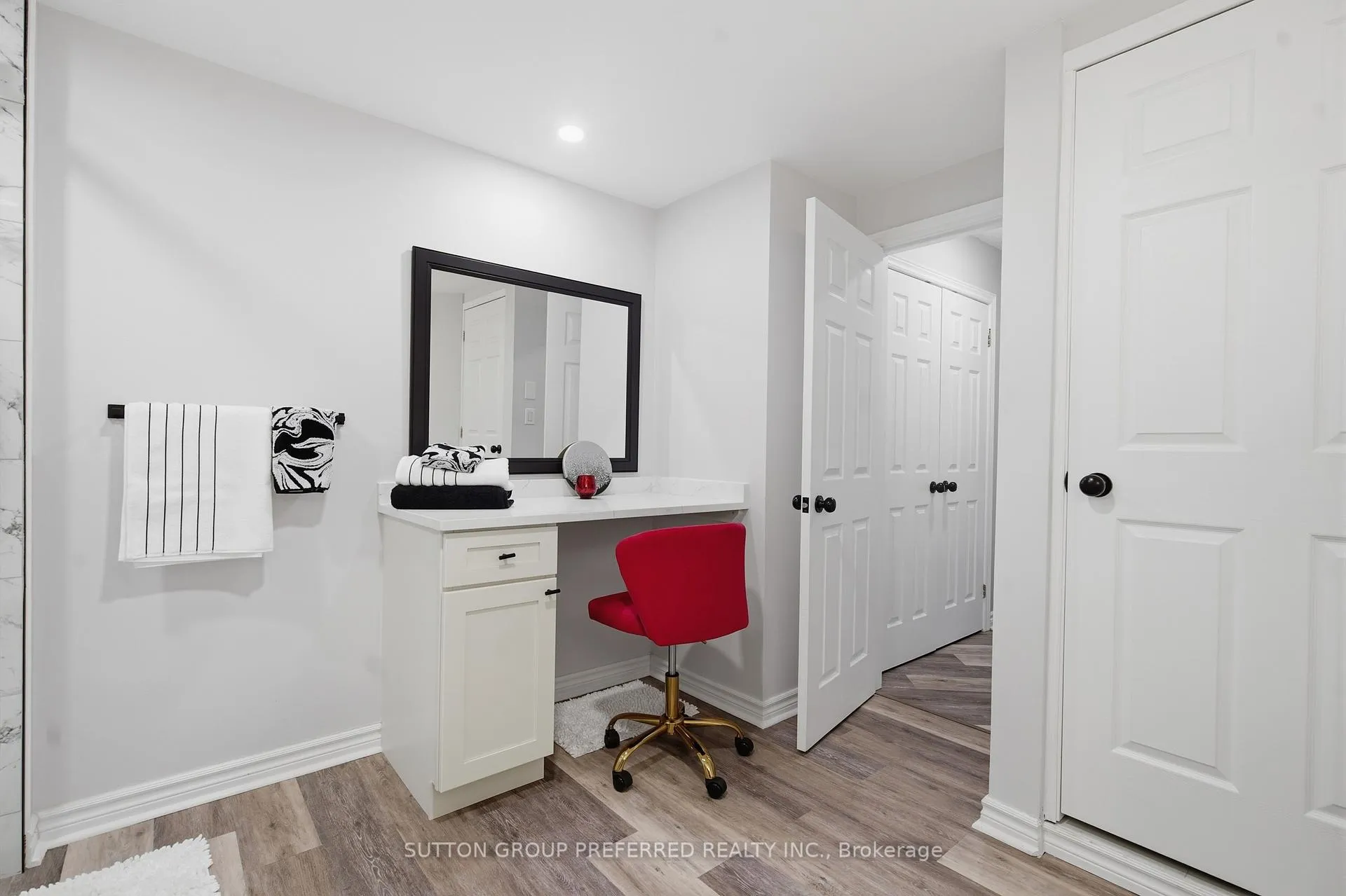 Photo 34 of Unit 310, 250 Sydenham Street, London, East B — HOMEH