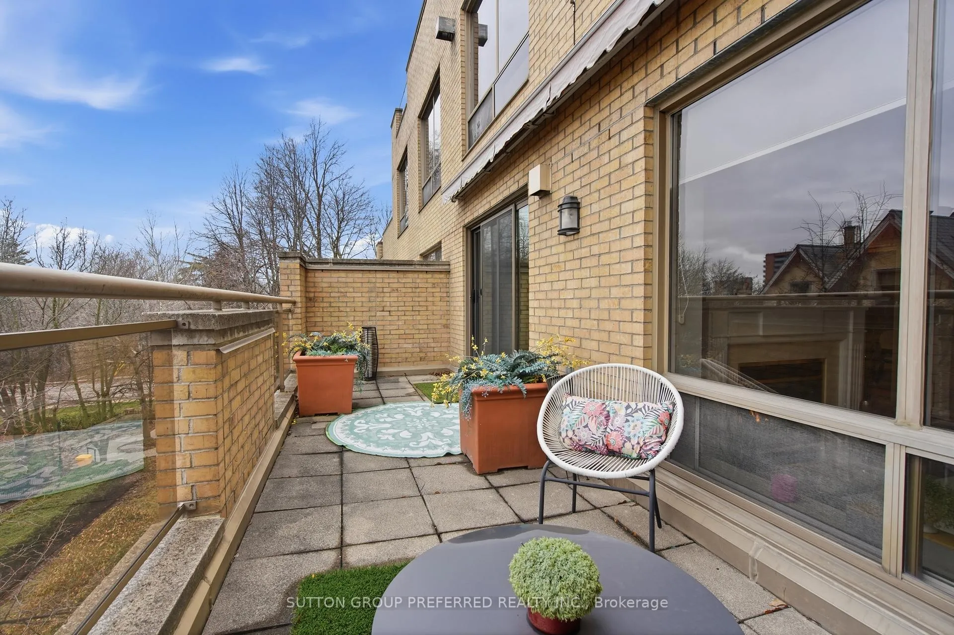 Photo 36 of Unit 310, 250 Sydenham Street, London, East B — HOMEH