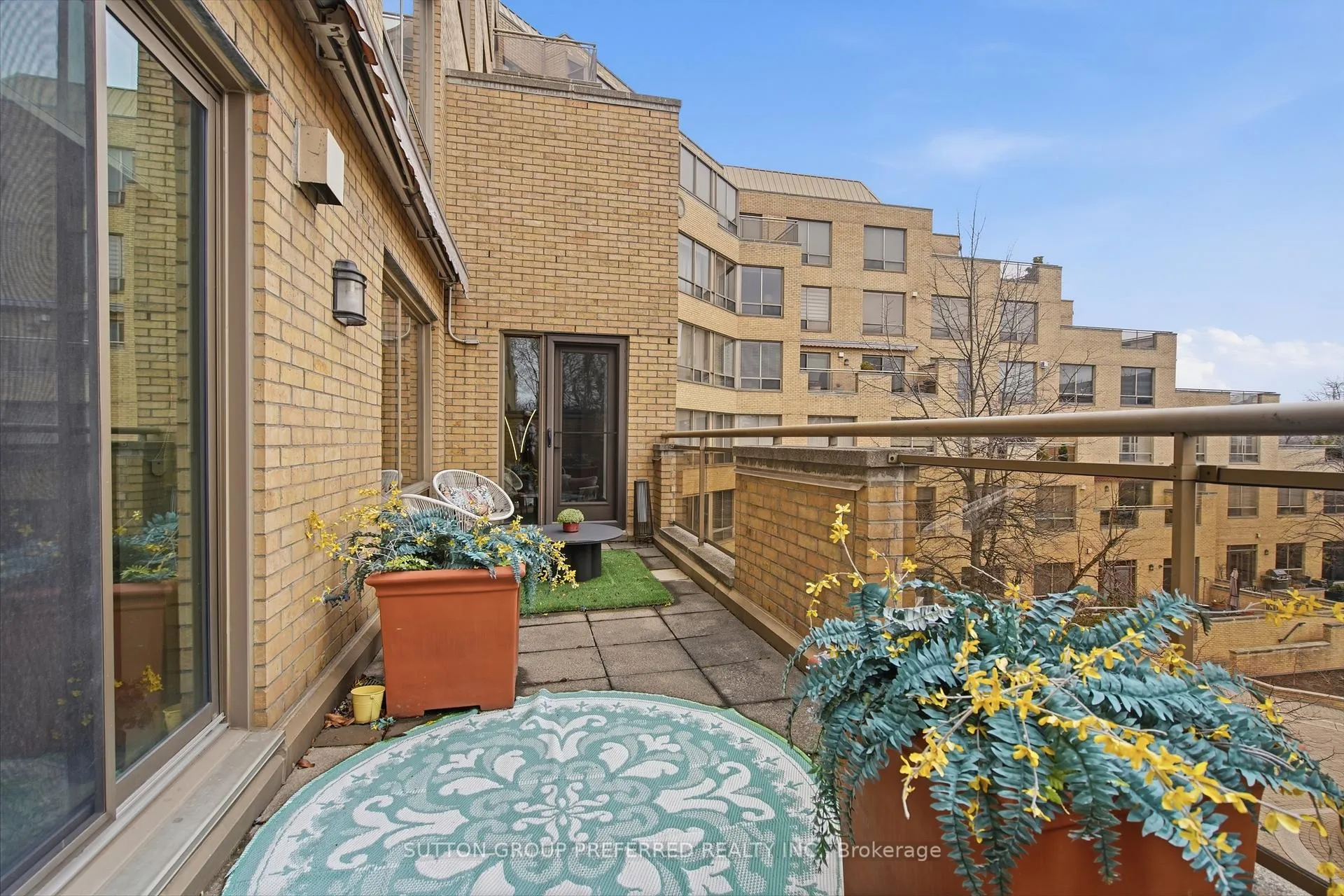 Photo 37 of Unit 310, 250 Sydenham Street, London, East B — HOMEH
