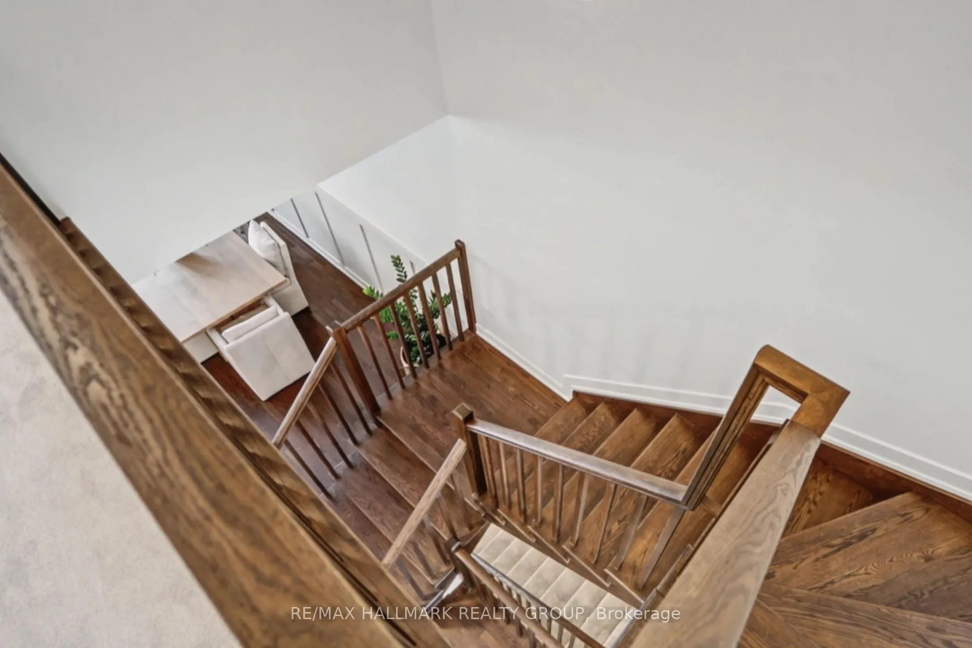 Photo 11 of 1126 Spoor Street, Ottawa, Kanata - Rural Kanata (Central) — HOMEH