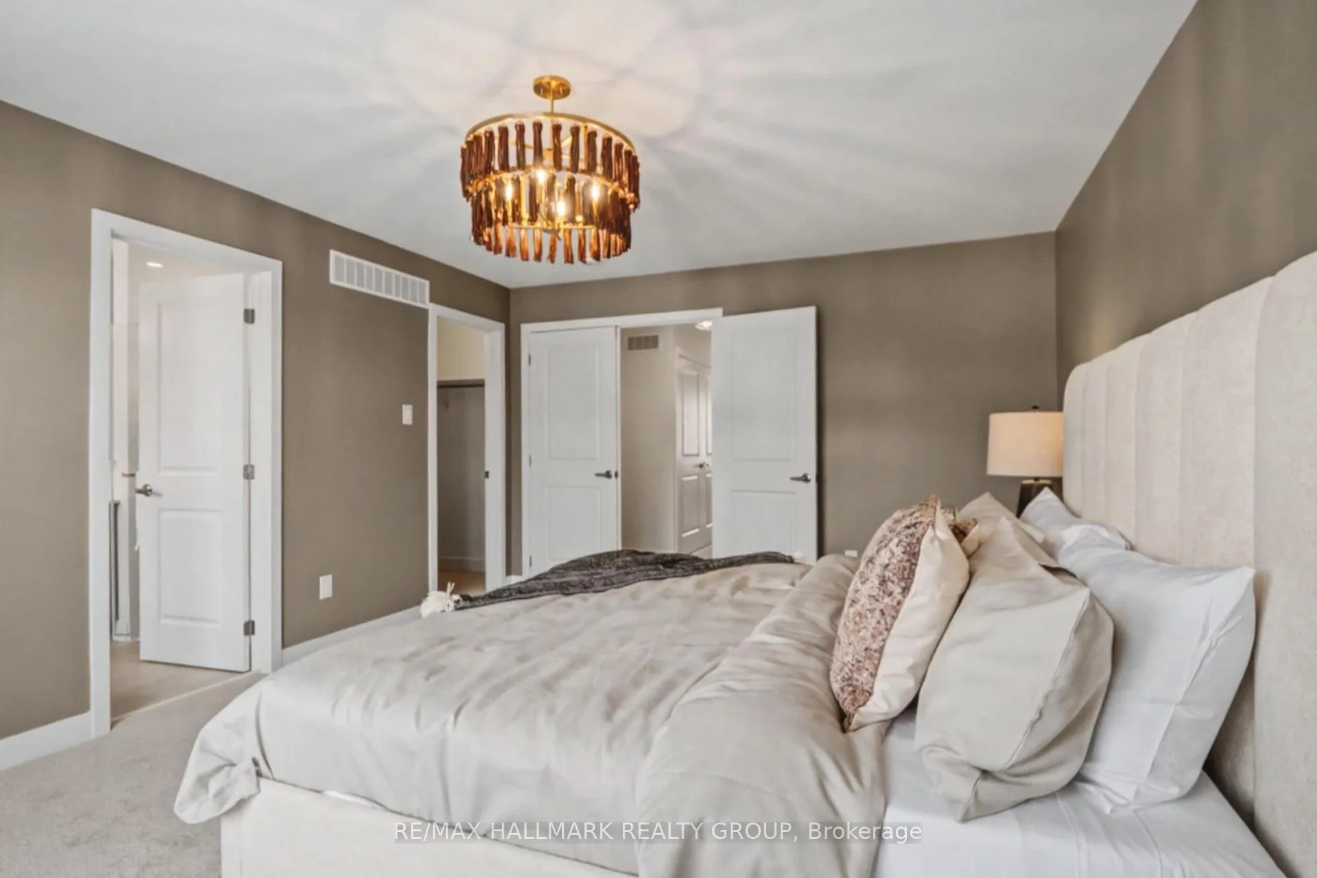 Photo 12 of 1126 Spoor Street, Ottawa, Kanata - Rural Kanata (Central) — HOMEH