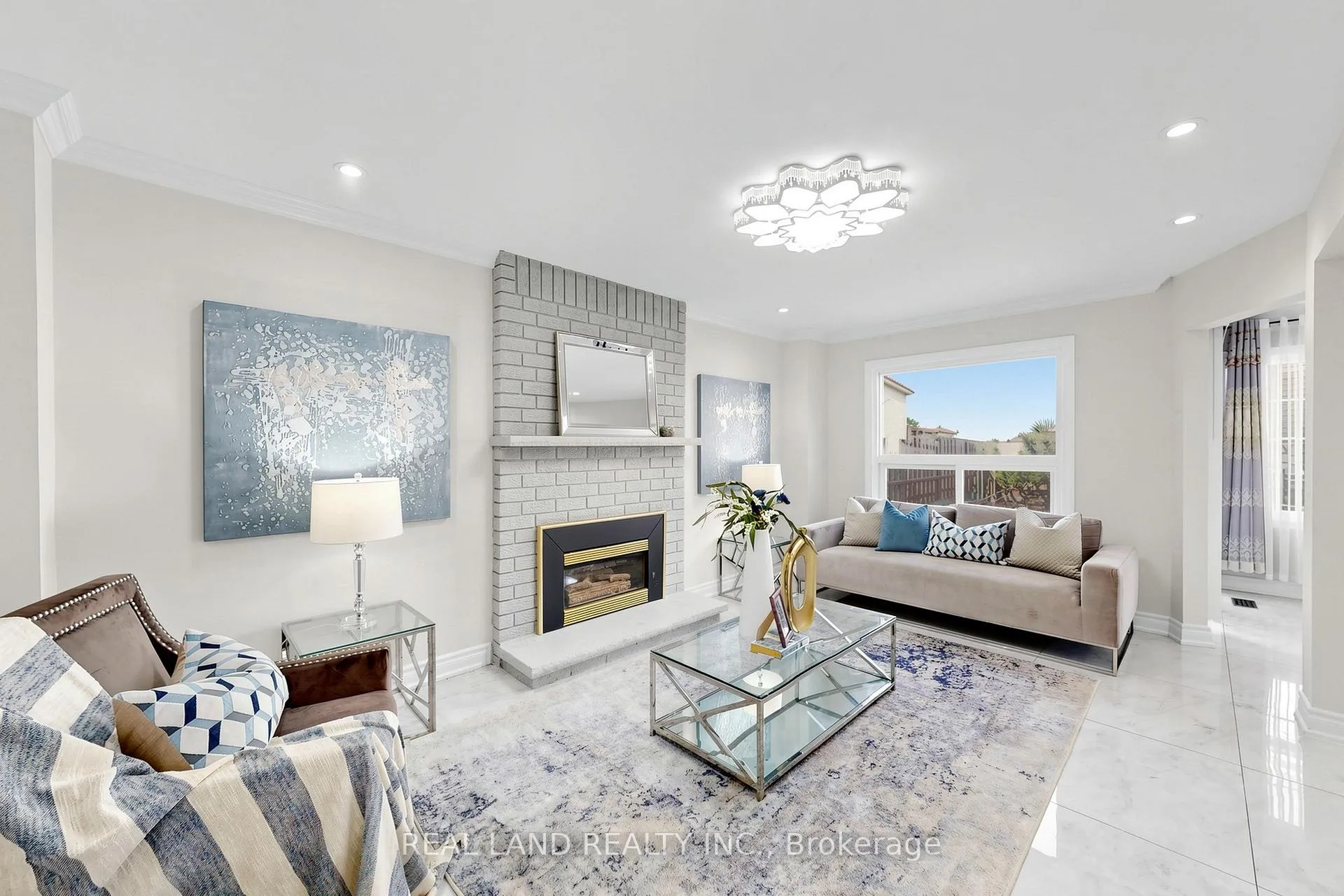 Photo 16 of 36 Boxdene Avenue, Scarborough, Milliken — HOMEH