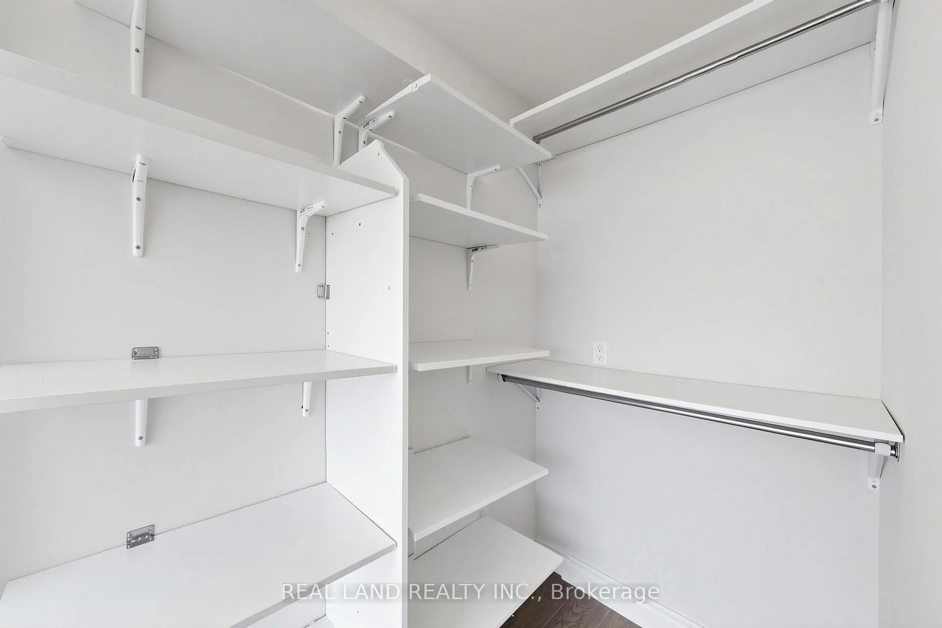 Photo 30 of 36 Boxdene Avenue, Scarborough, Milliken — HOMEH