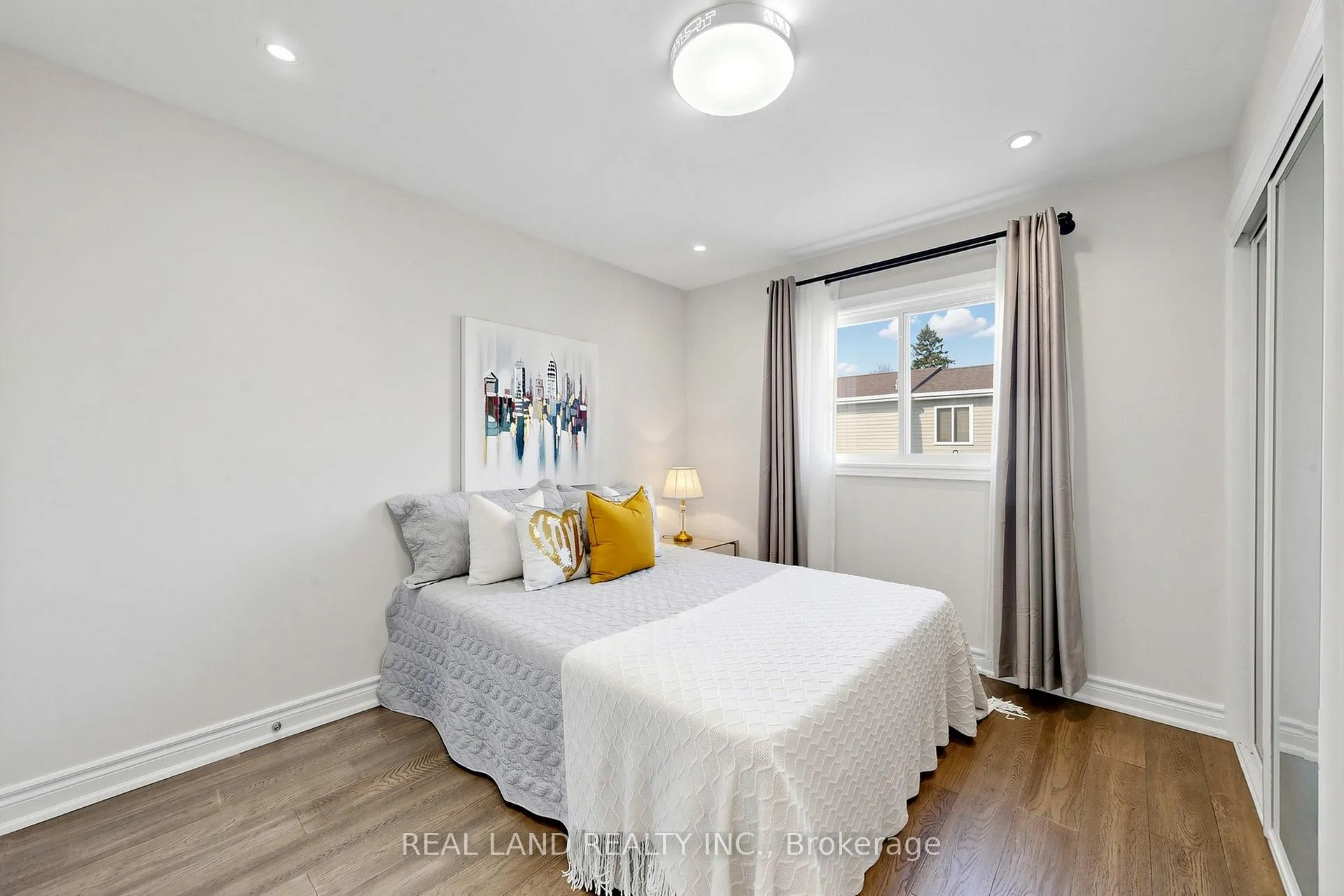 Photo 31 of 36 Boxdene Avenue, Scarborough, Milliken — HOMEH