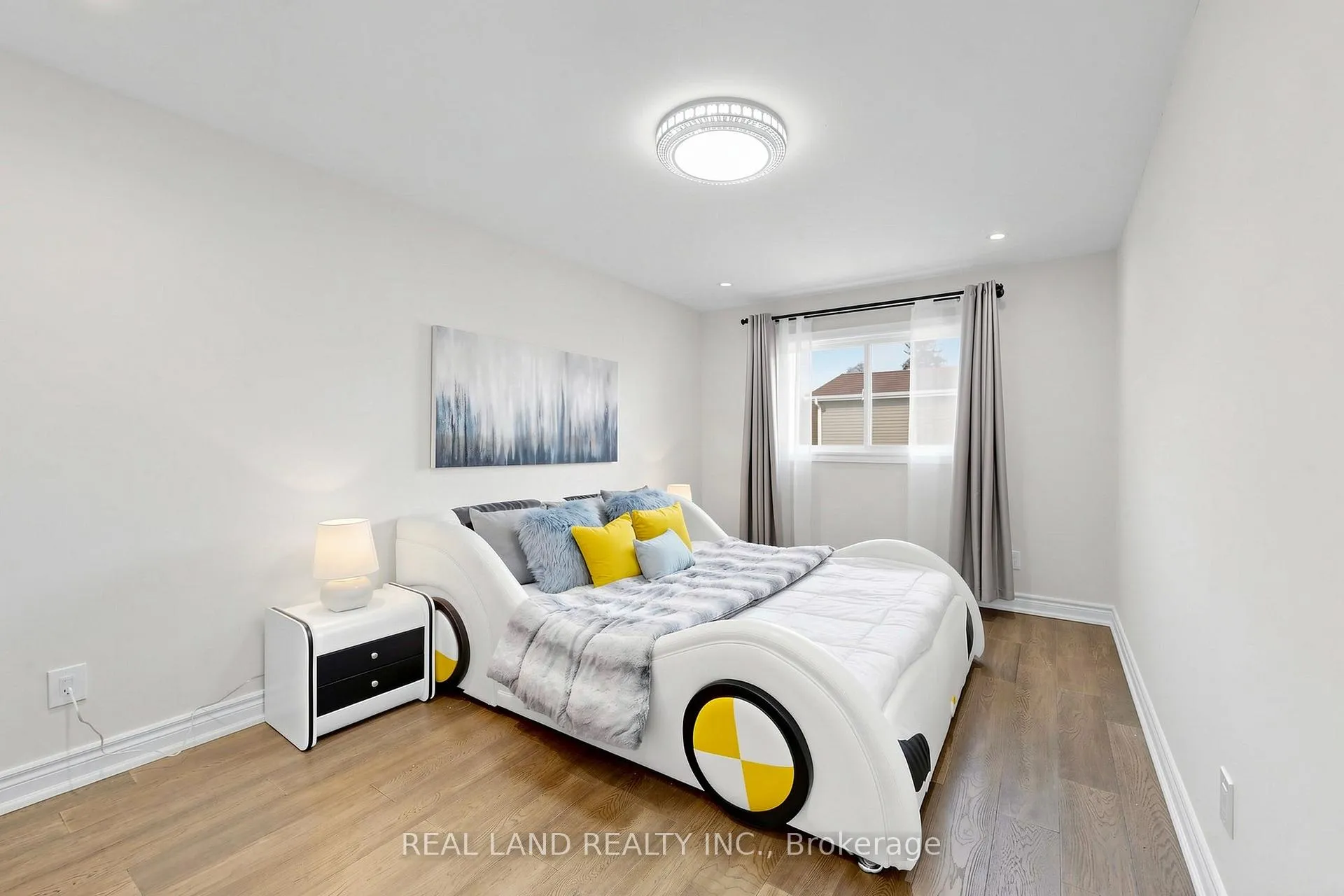 Photo 33 of 36 Boxdene Avenue, Scarborough, Milliken — HOMEH