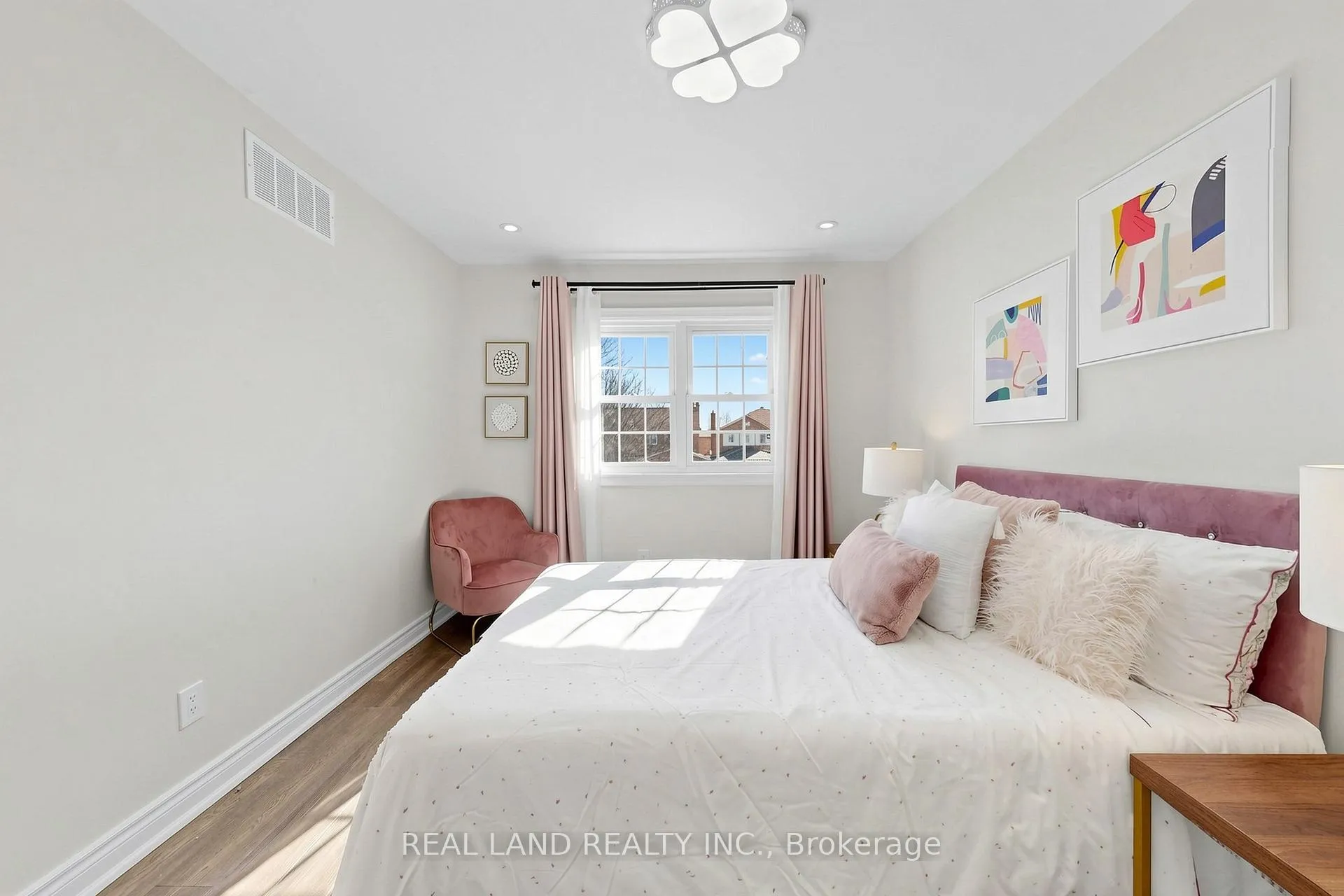 Photo 35 of 36 Boxdene Avenue, Scarborough, Milliken — HOMEH